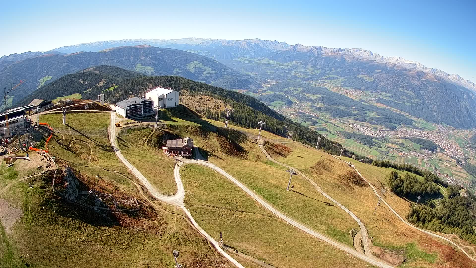 Skigebiet Kronplatz Gipfel | Blick auf Bruneck