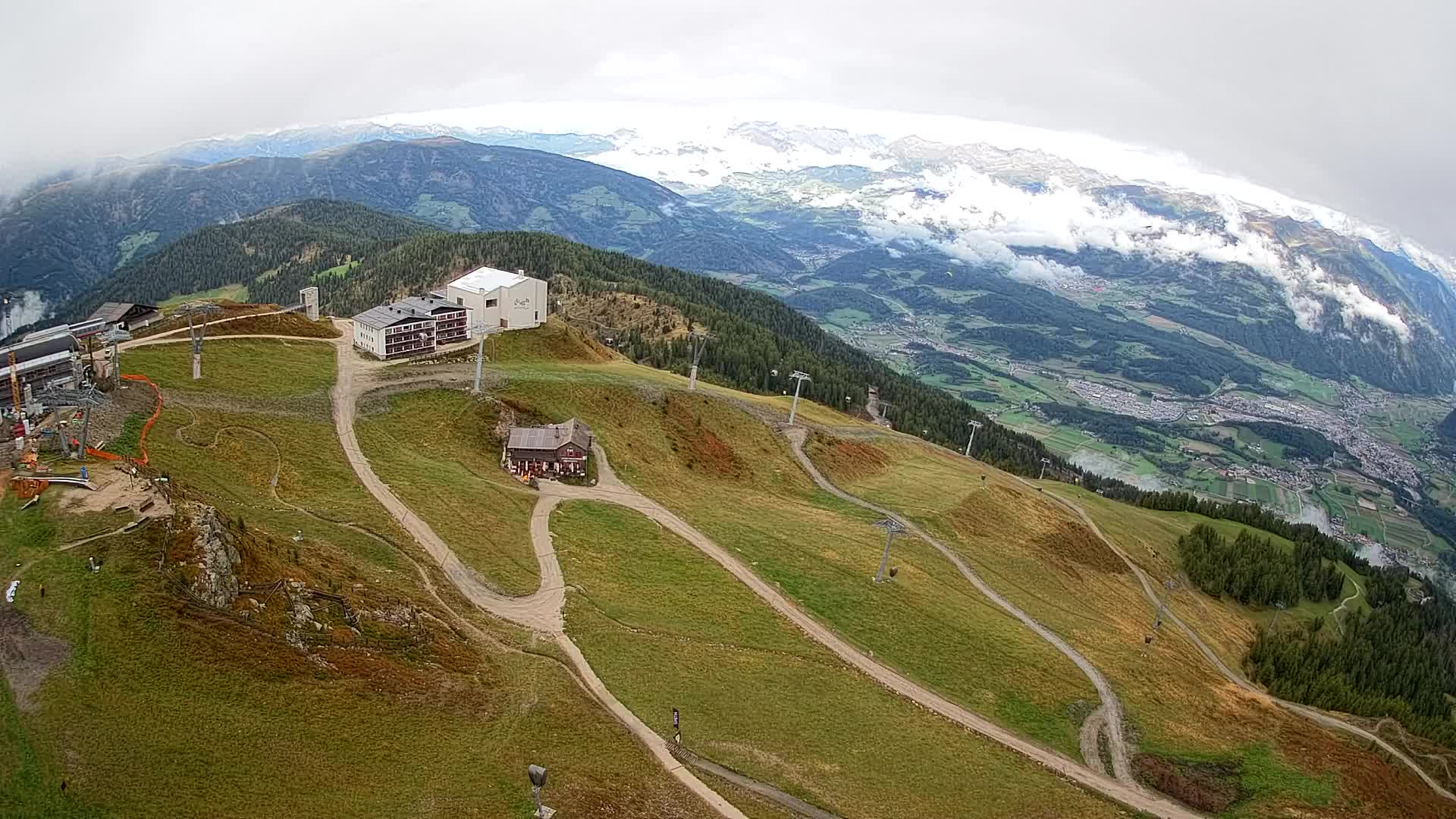 Stazione sciistica di Plan de Corones | vista su Brunico