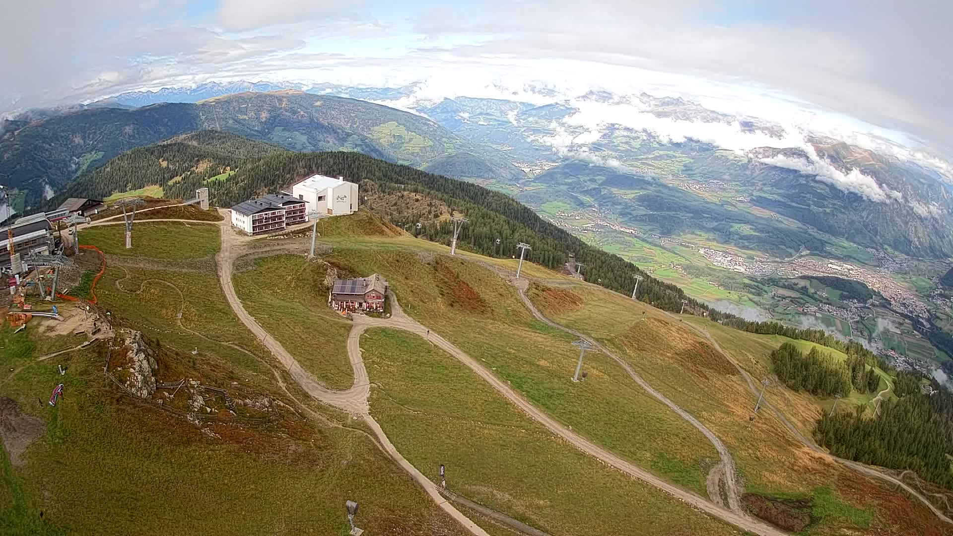 Skigebiet Kronplatz Gipfel | Blick auf Bruneck