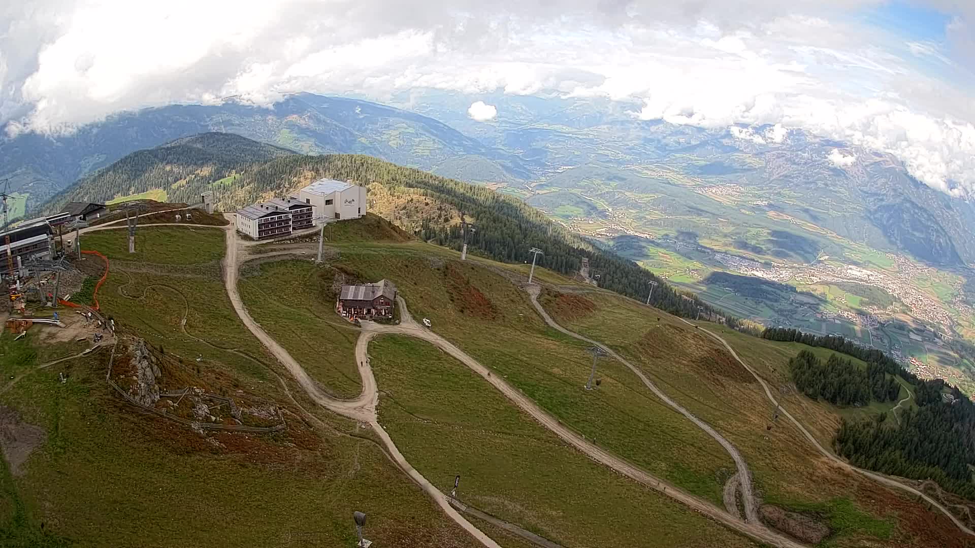 Skigebiet Kronplatz Gipfel | Blick auf Bruneck
