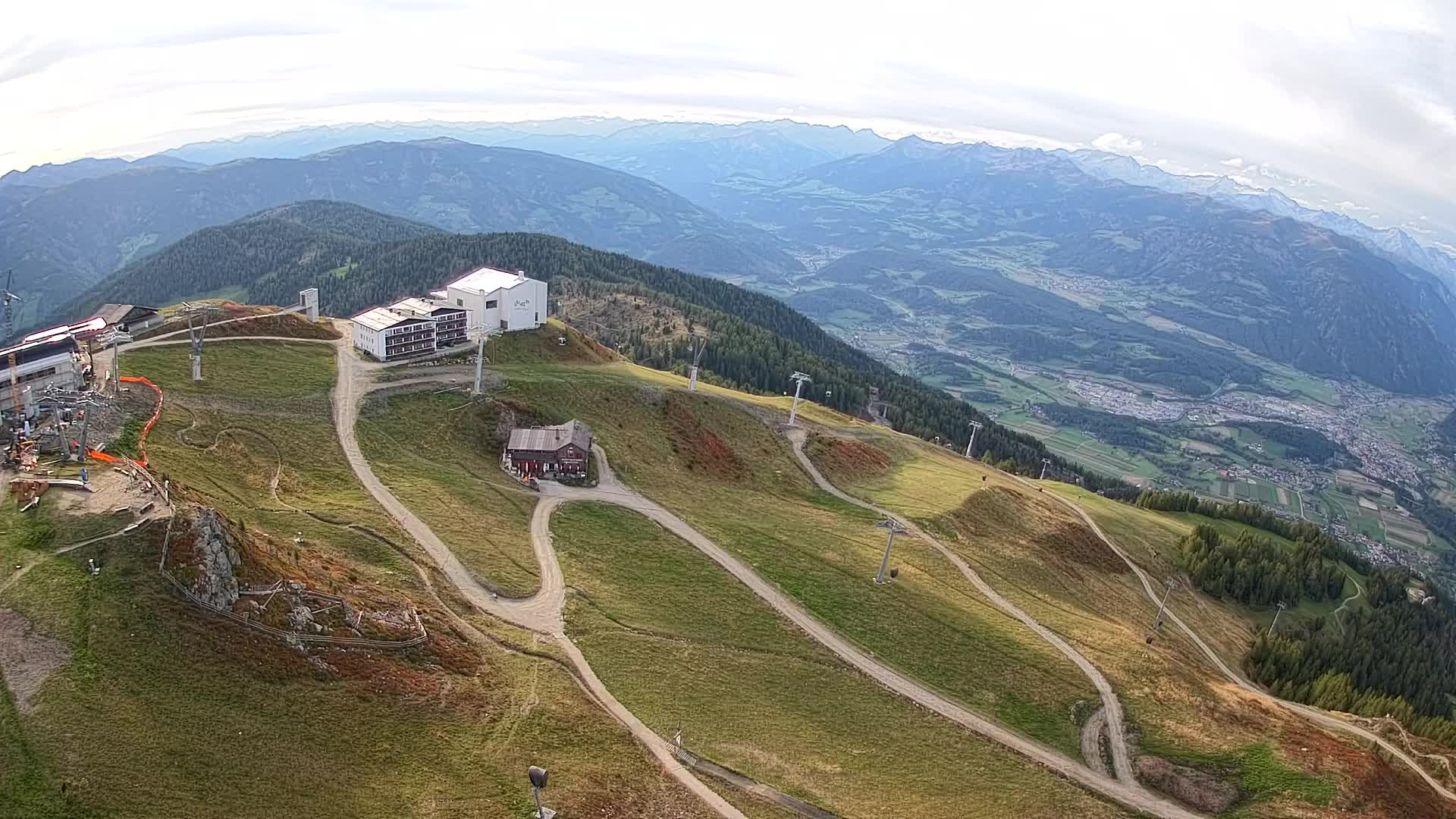 Stazione sciistica di Plan de Corones | vista su Brunico