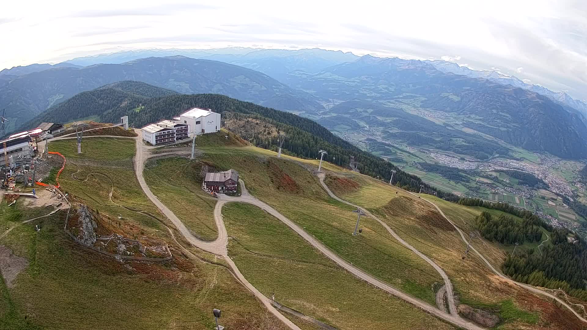 Stazione sciistica di Plan de Corones | vista su Brunico