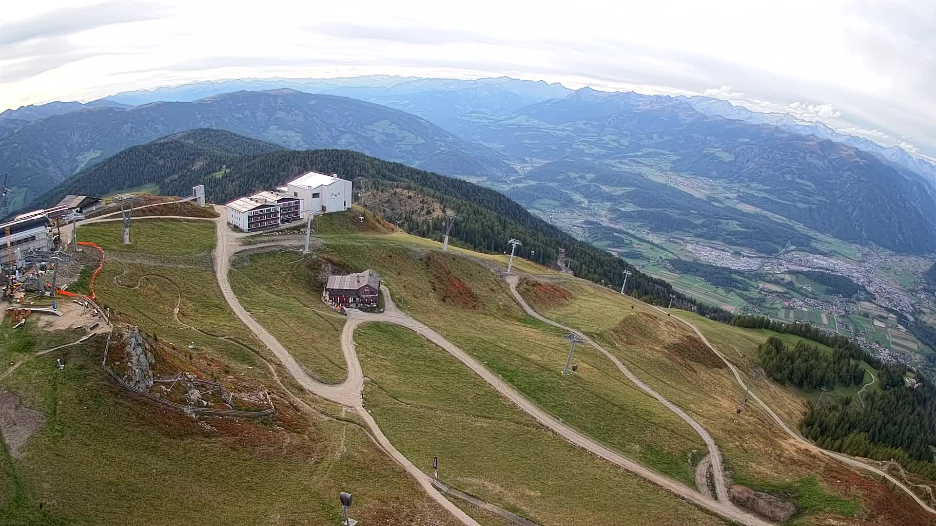 Stazione sciistica di Plan de Corones | vista su Brunico