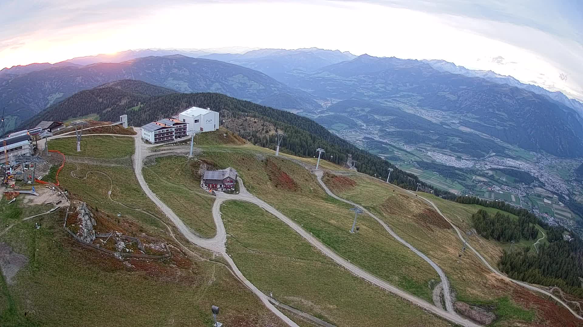 Stazione sciistica di Plan de Corones | vista su Brunico