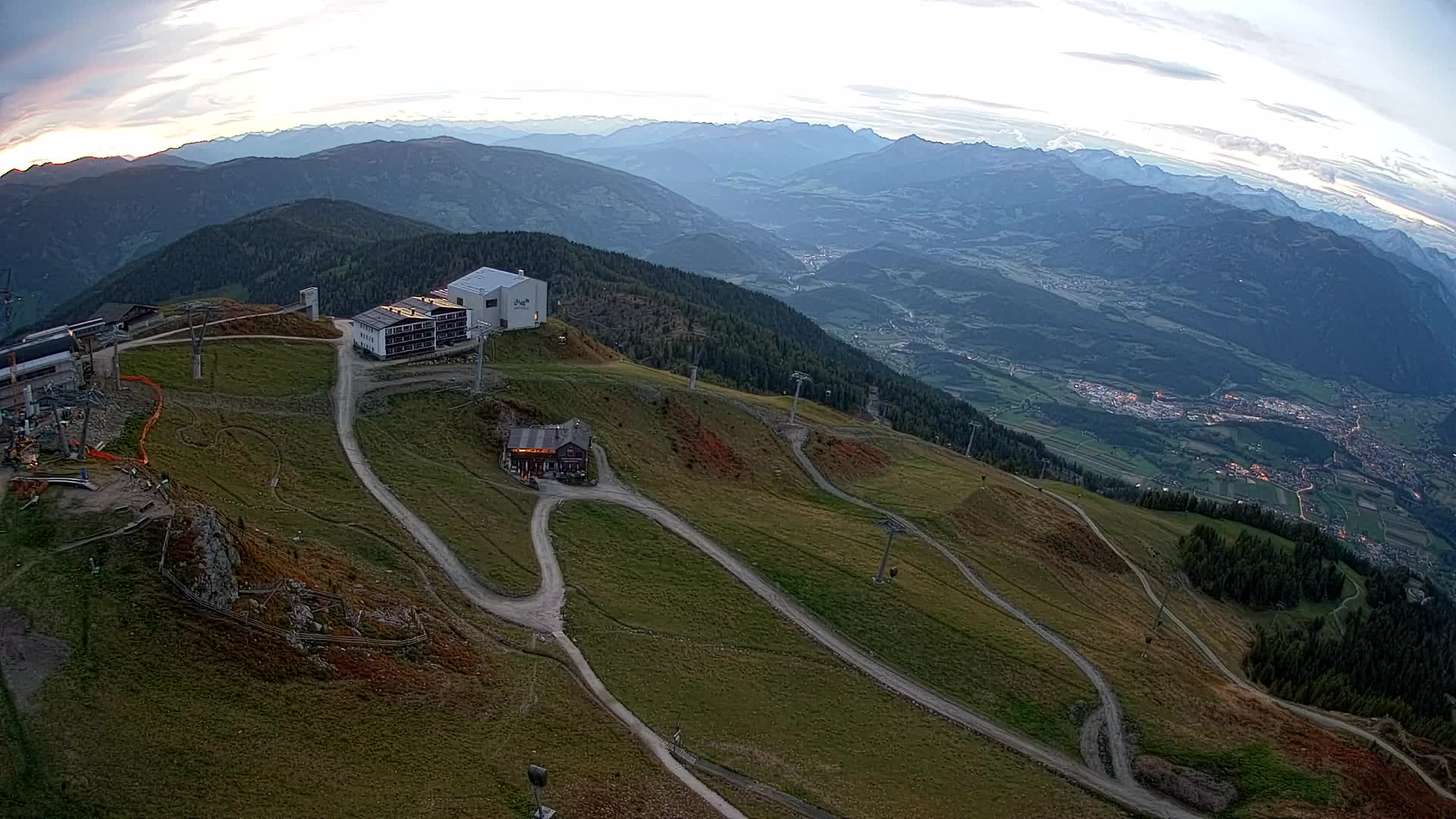 Station de ski Kronplatz sommet | vue sur Brunico