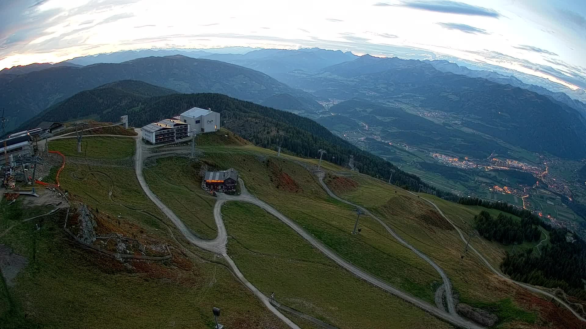 Skigebiet Kronplatz Gipfel | Blick auf Bruneck