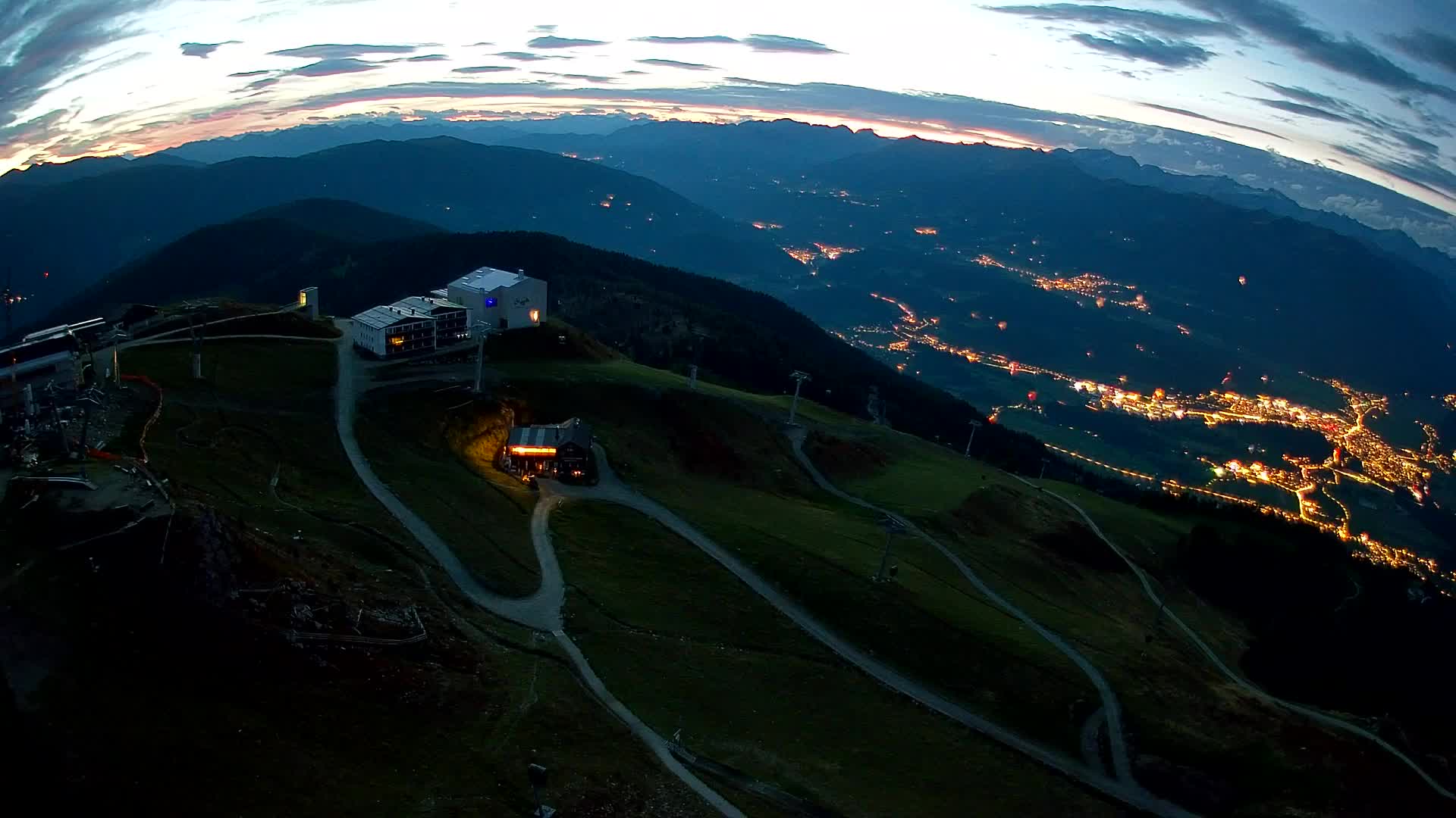 Skigebiet Kronplatz Gipfel | Blick auf Bruneck