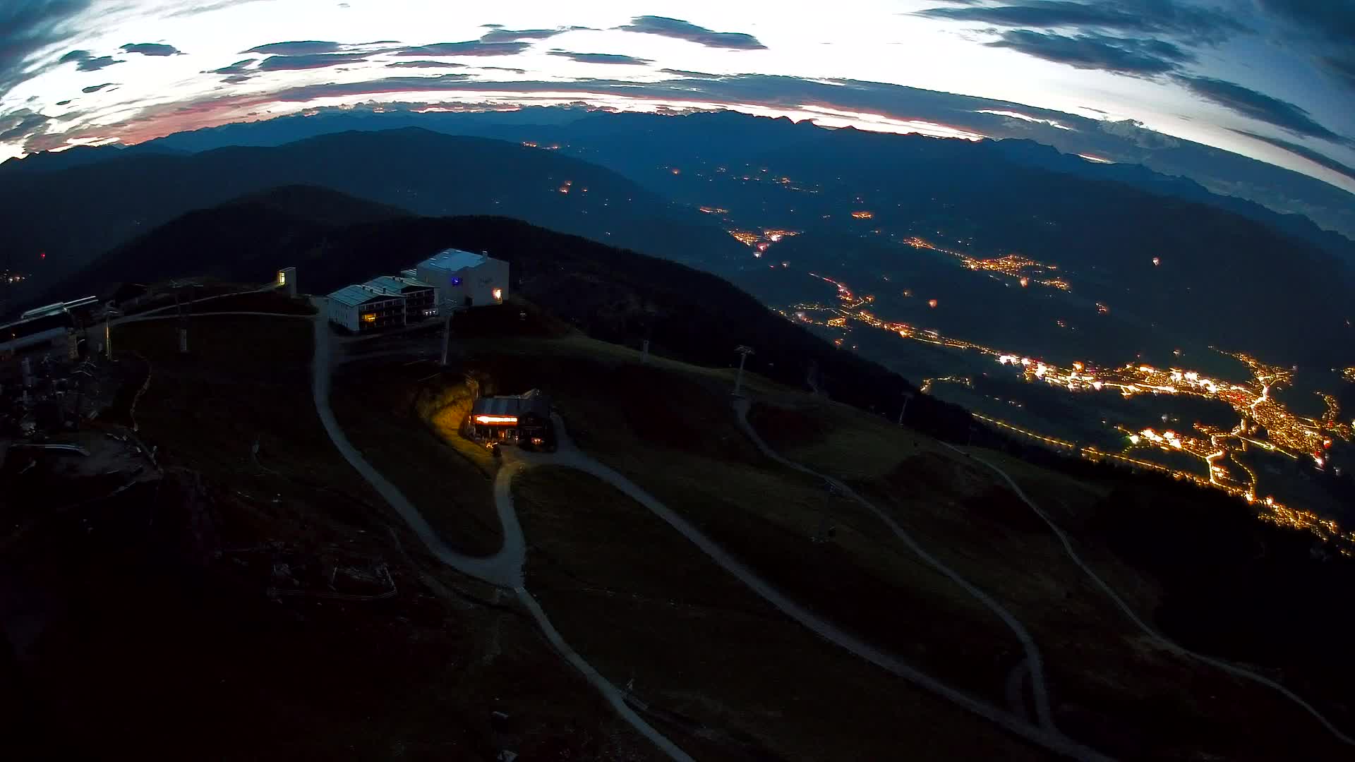 Skigebiet Kronplatz Gipfel | Blick auf Bruneck