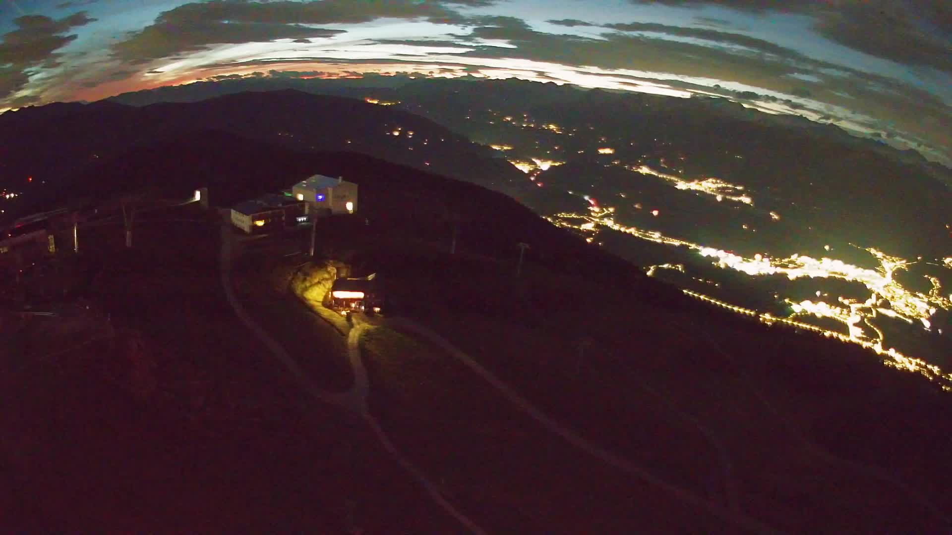 Skigebiet Kronplatz Gipfel | Blick auf Bruneck
