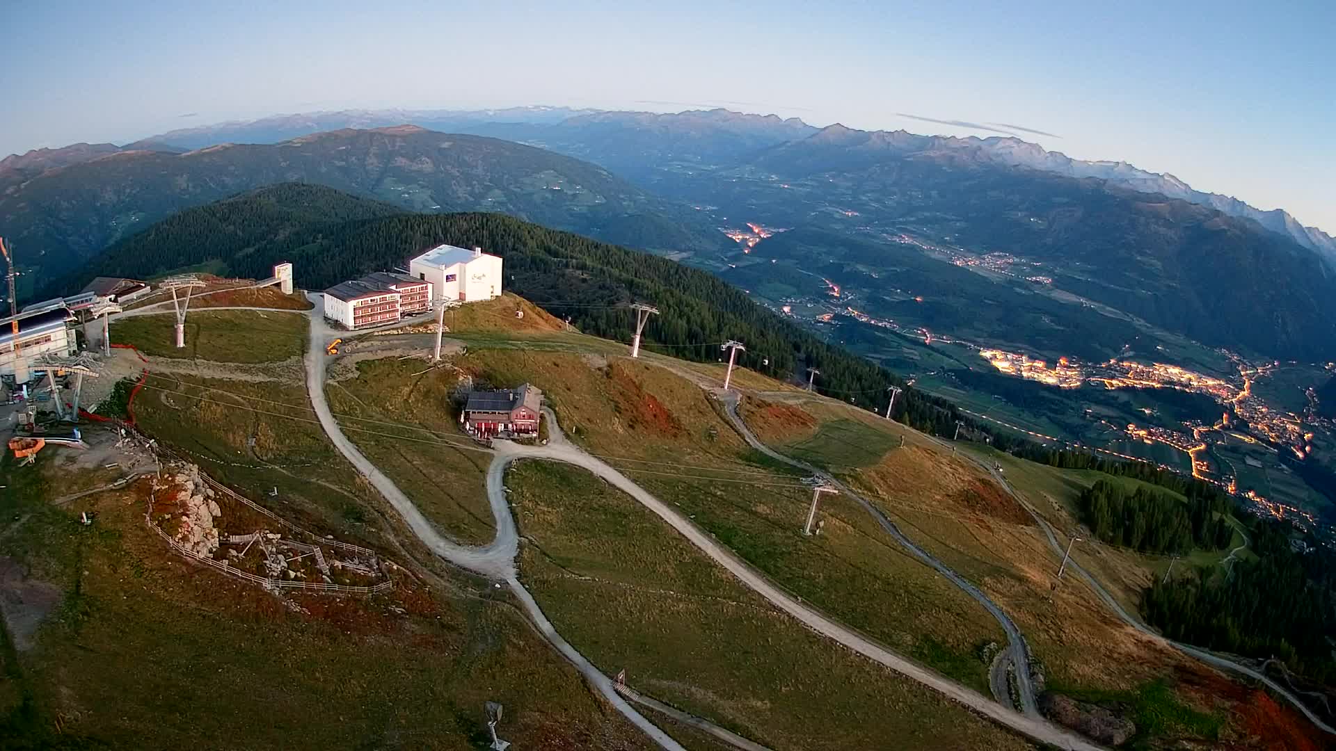 Skigebiet Kronplatz Gipfel | Blick auf Bruneck
