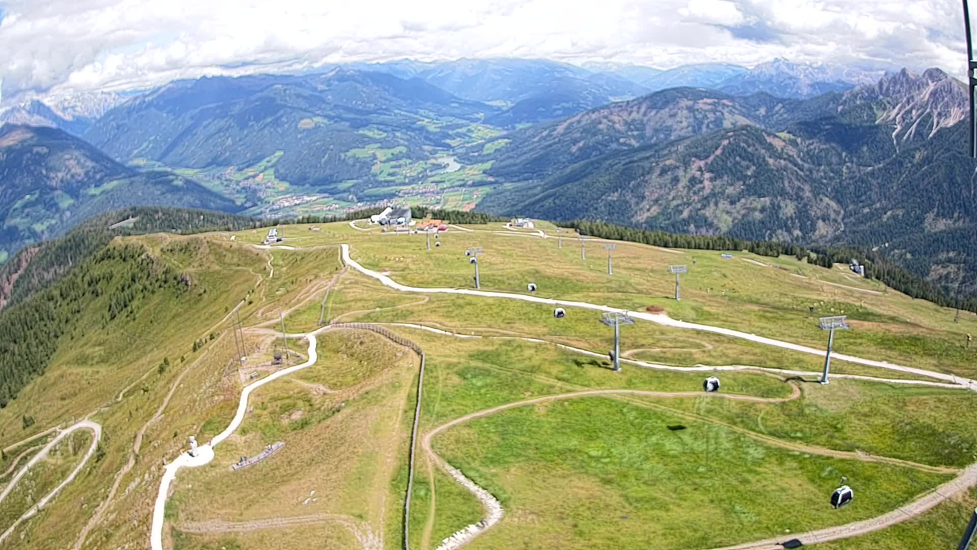 Kronplatz peak | view to Valdaora – Olang