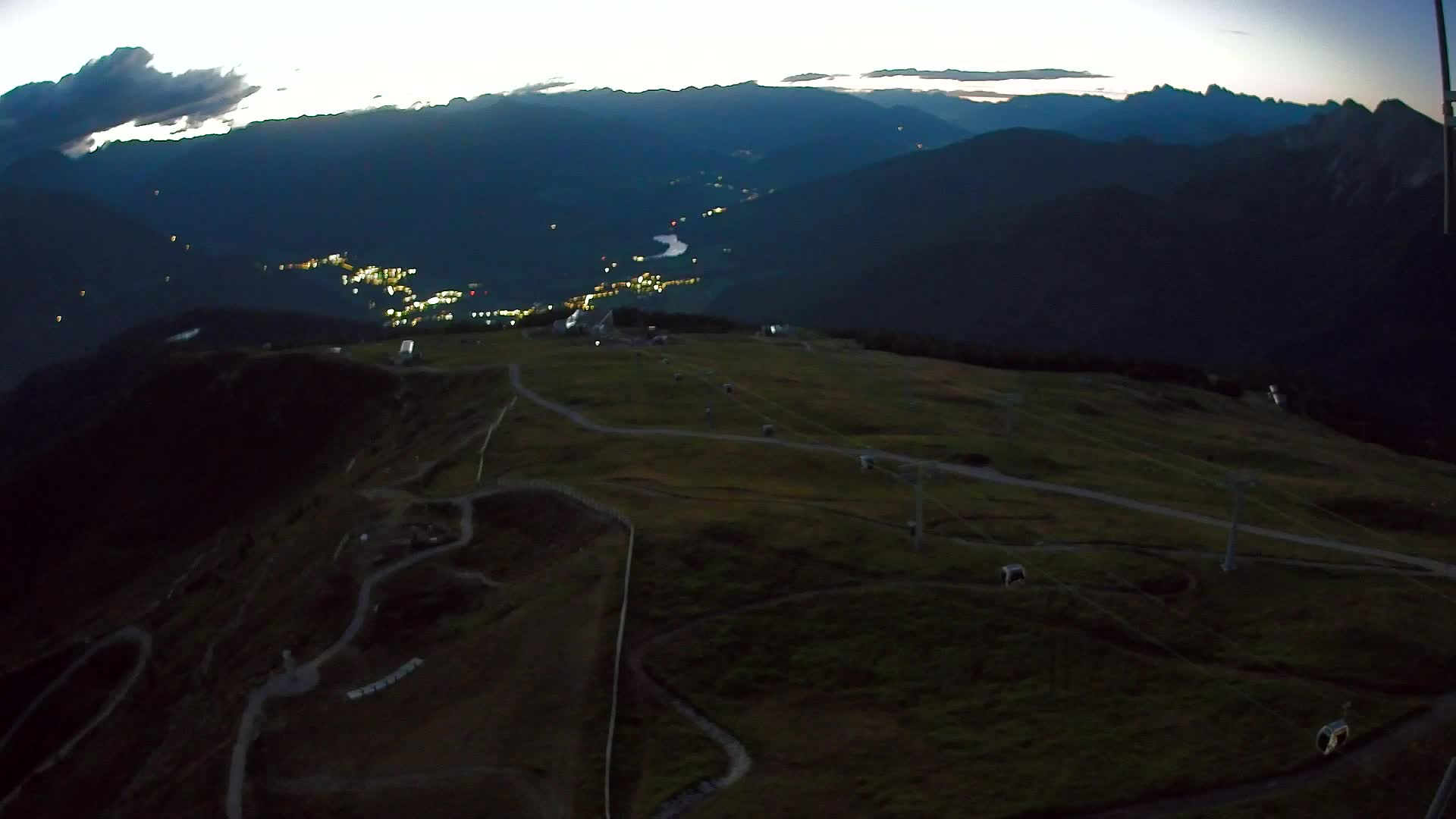 Kronplatz peak | view to Valdaora – Olang