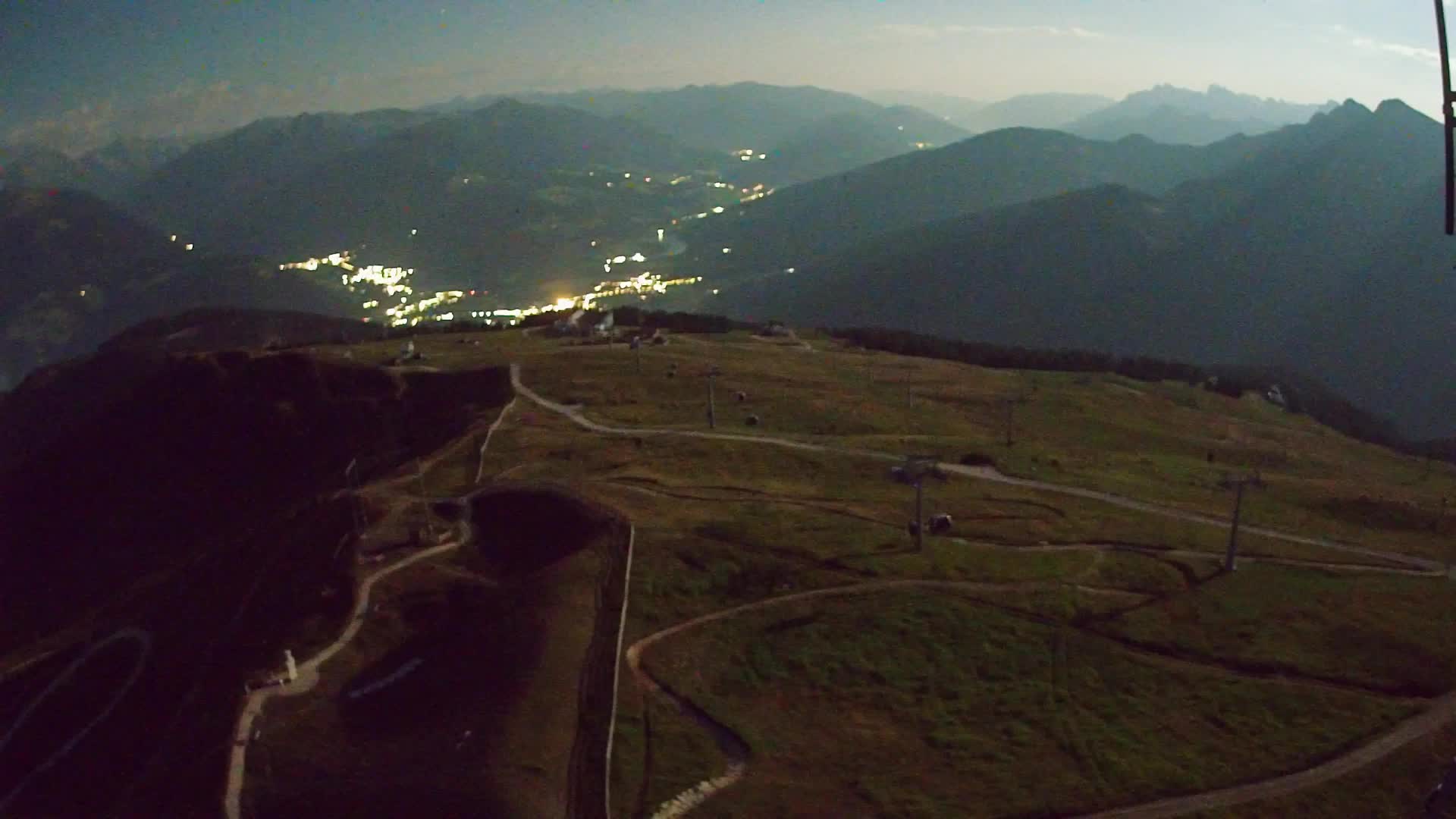 Kronplatz peak | view to Valdaora – Olang