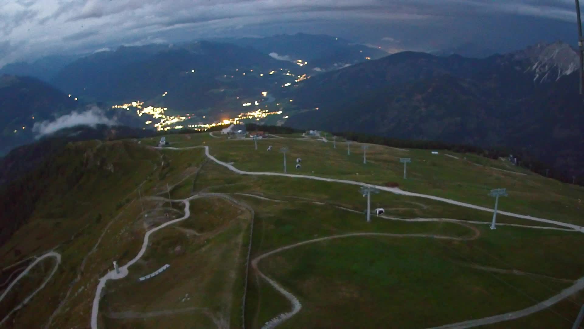 Kronplatz peak | view to Valdaora – Olang