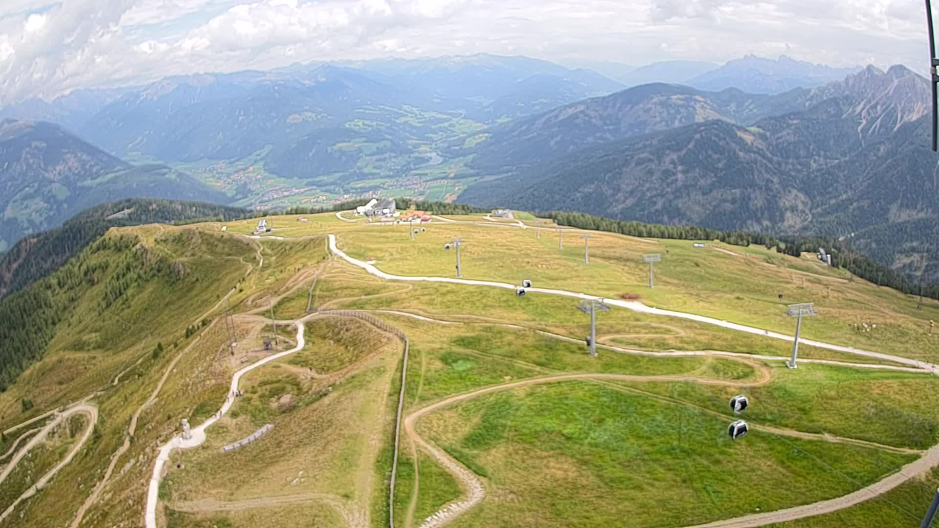 Kronplatz peak | view to Valdaora – Olang