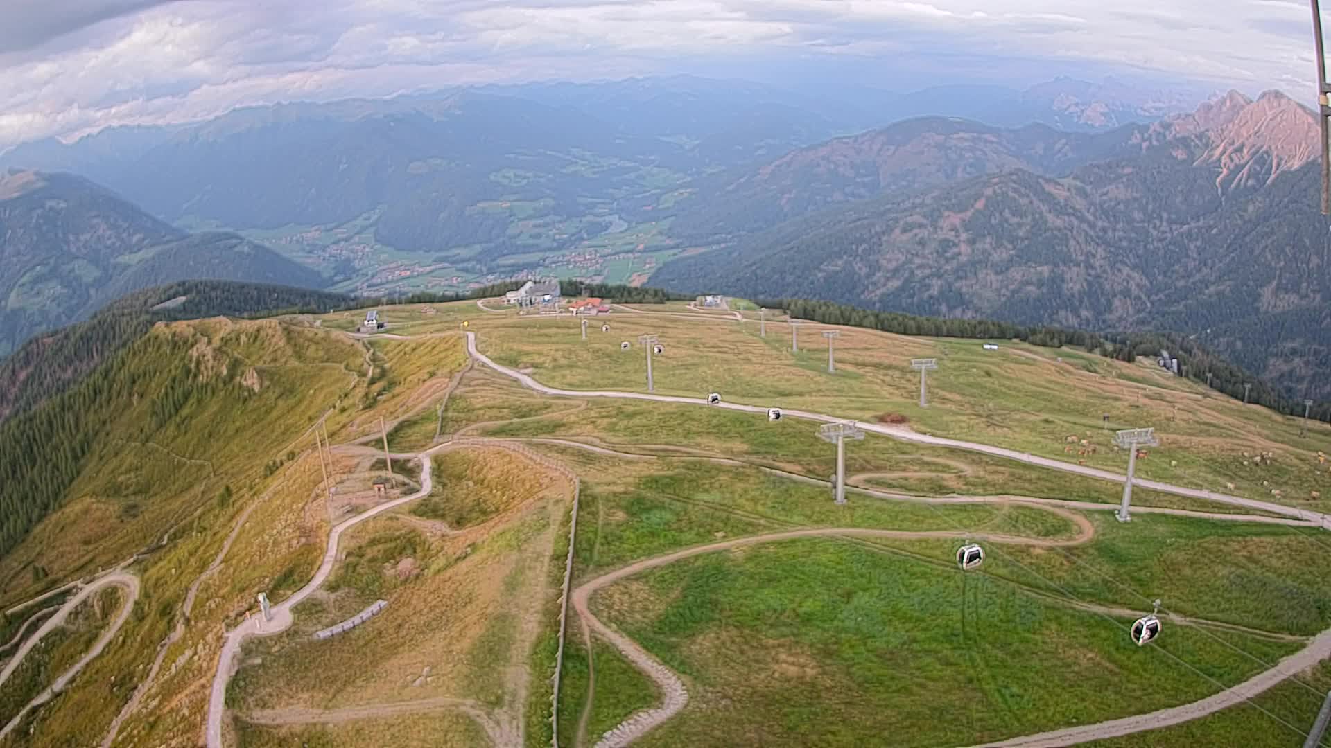 Kronplatz peak | view to Valdaora – Olang