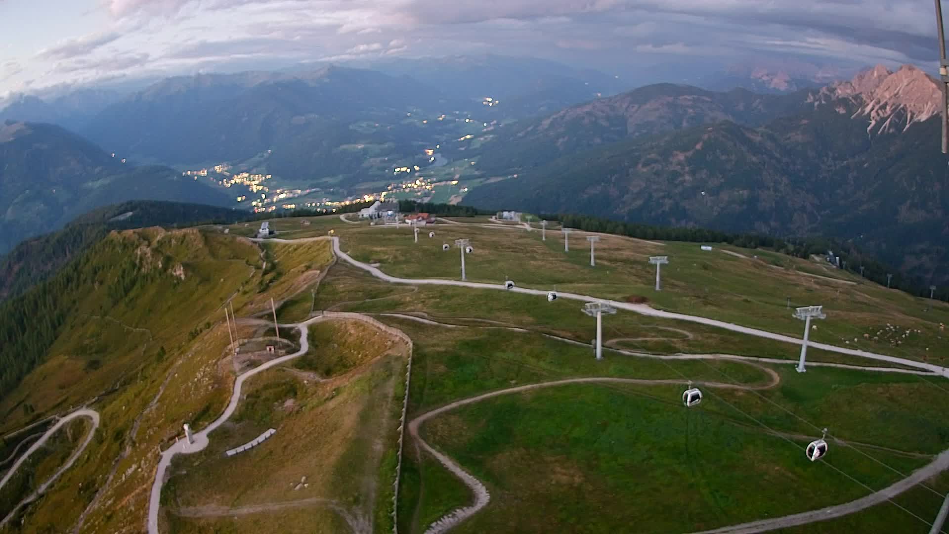 Kronplatz peak | view to Valdaora – Olang