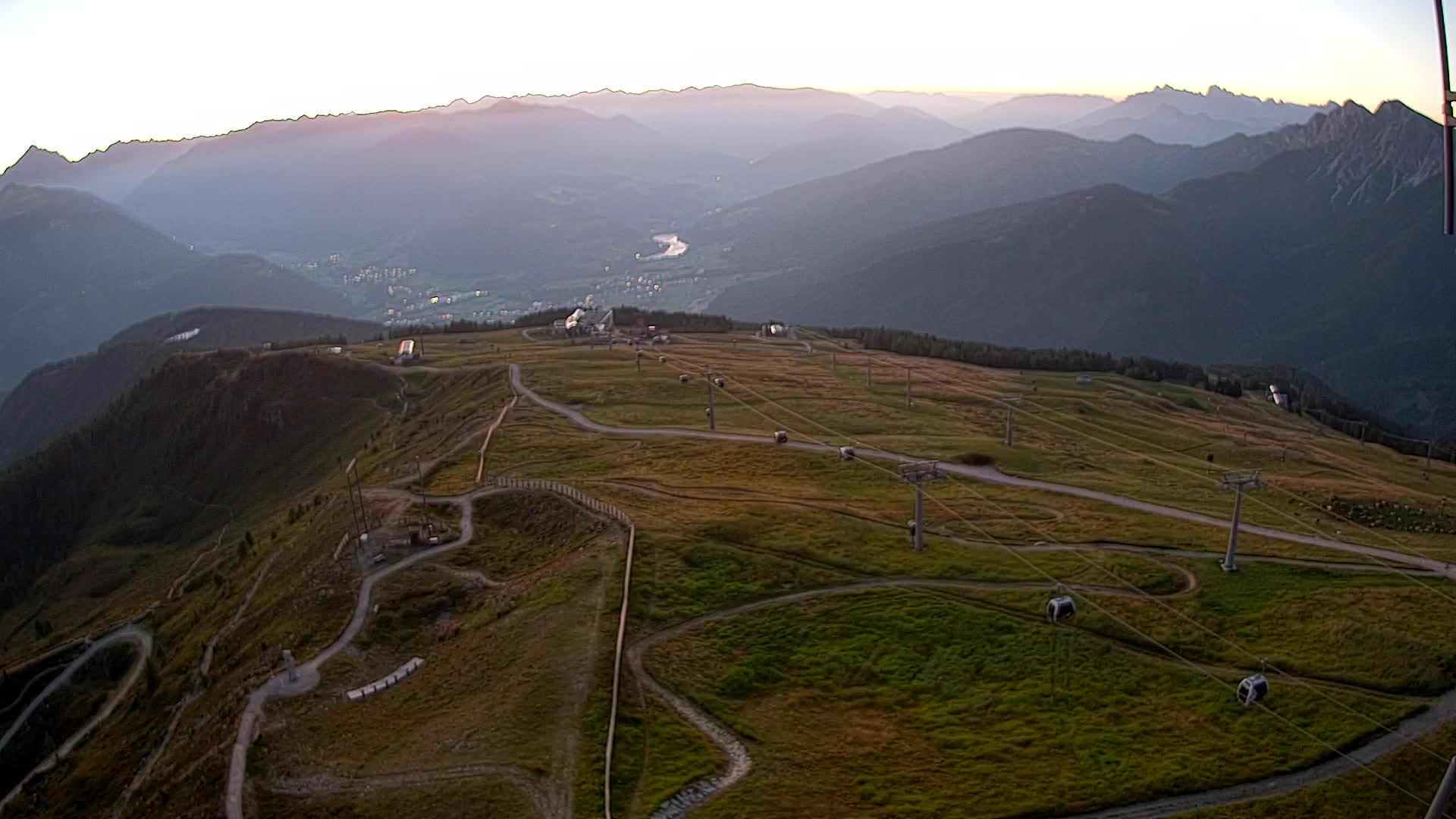 Kronplatz peak | view to Valdaora – Olang