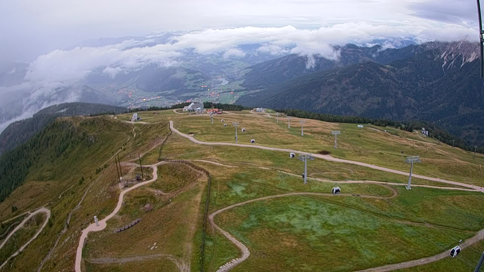 Kronplatz peak | view to Valdaora – Olang
