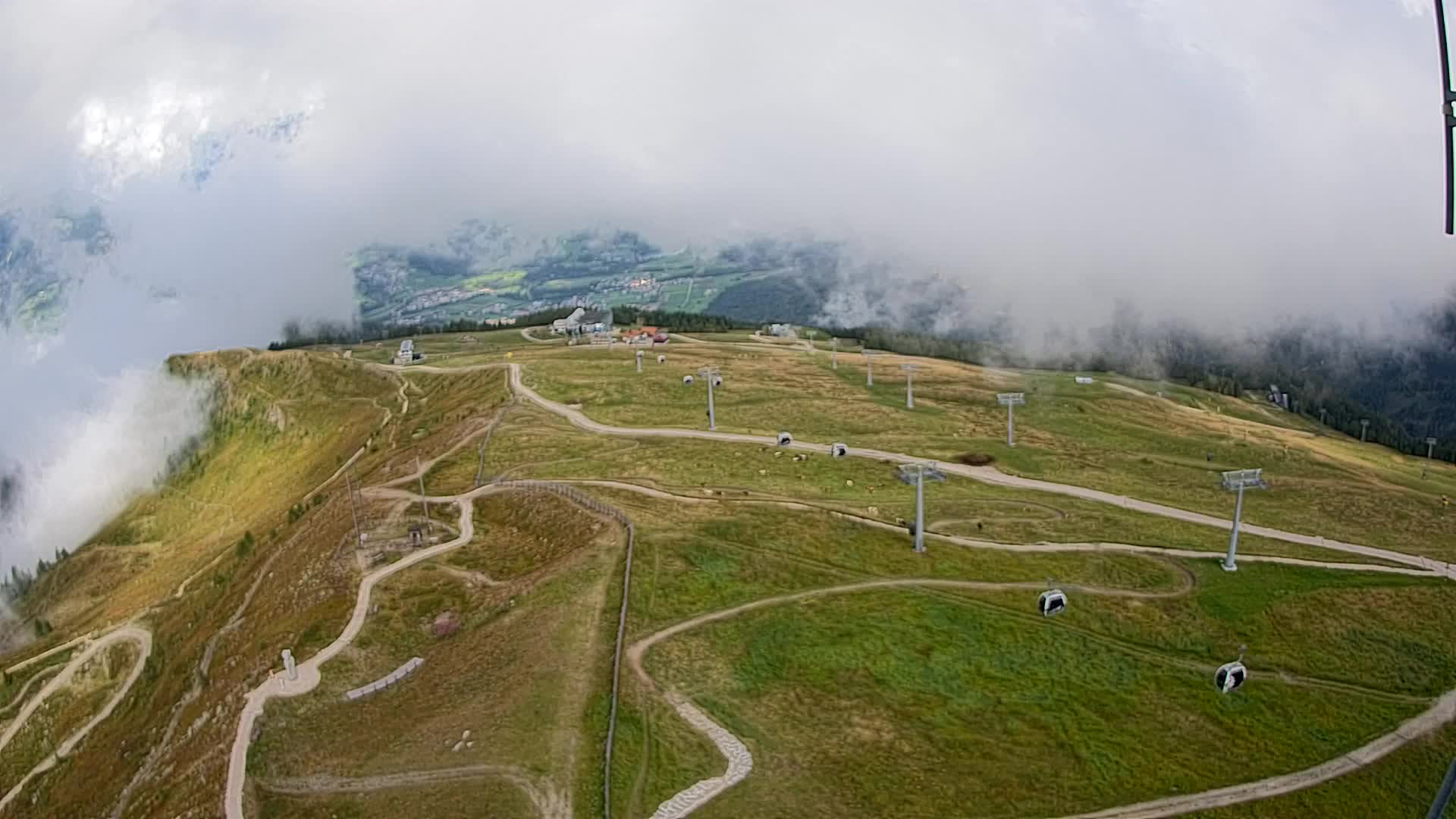 Kronplatz peak | view to Valdaora – Olang
