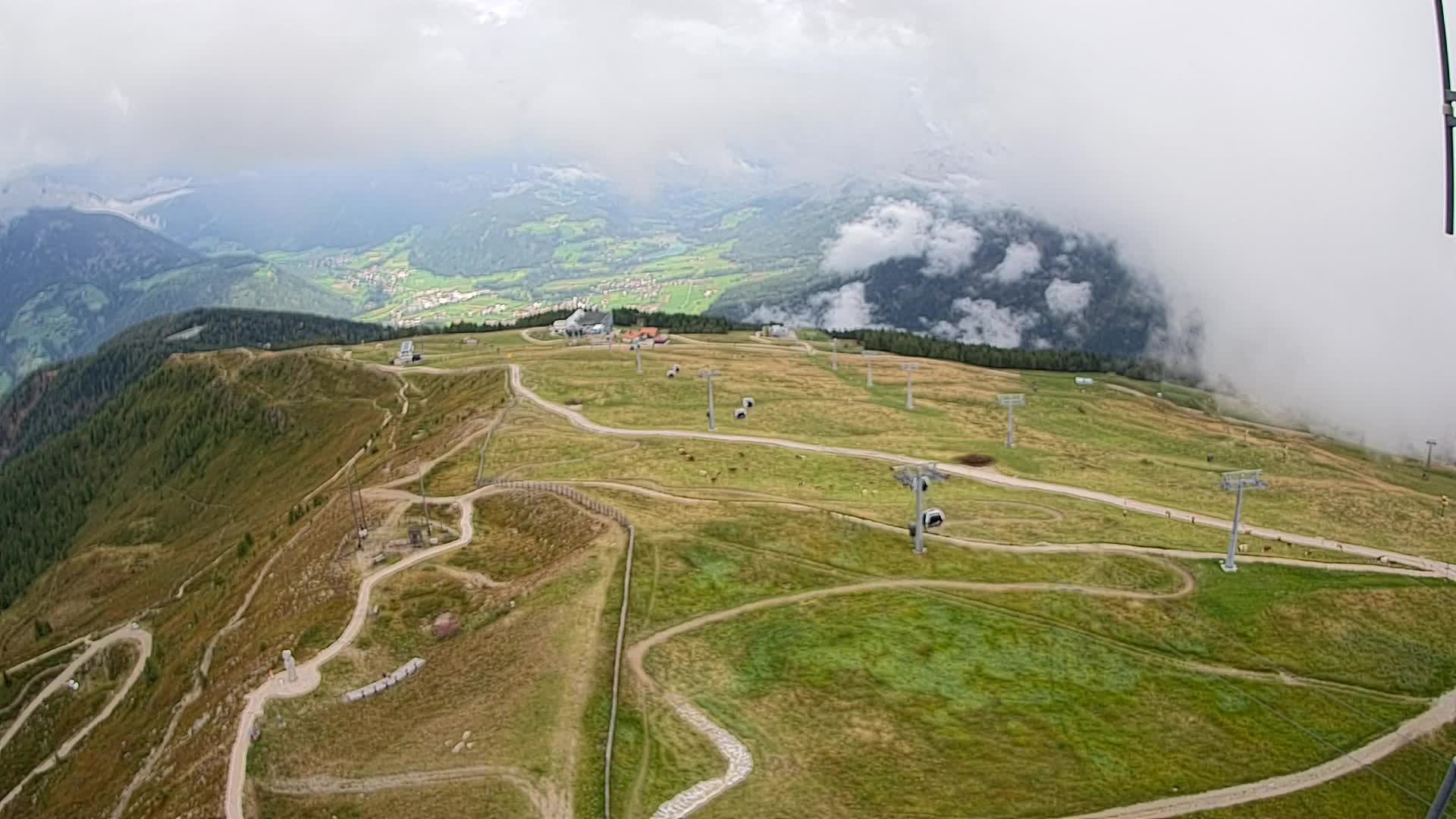 Kronplatz peak | view to Valdaora – Olang