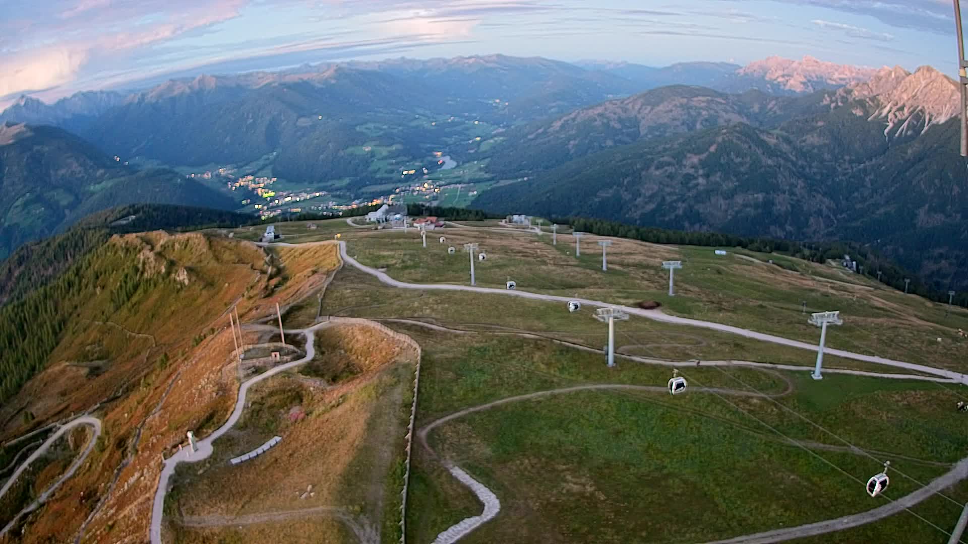 Kronplatz peak | view to Valdaora – Olang