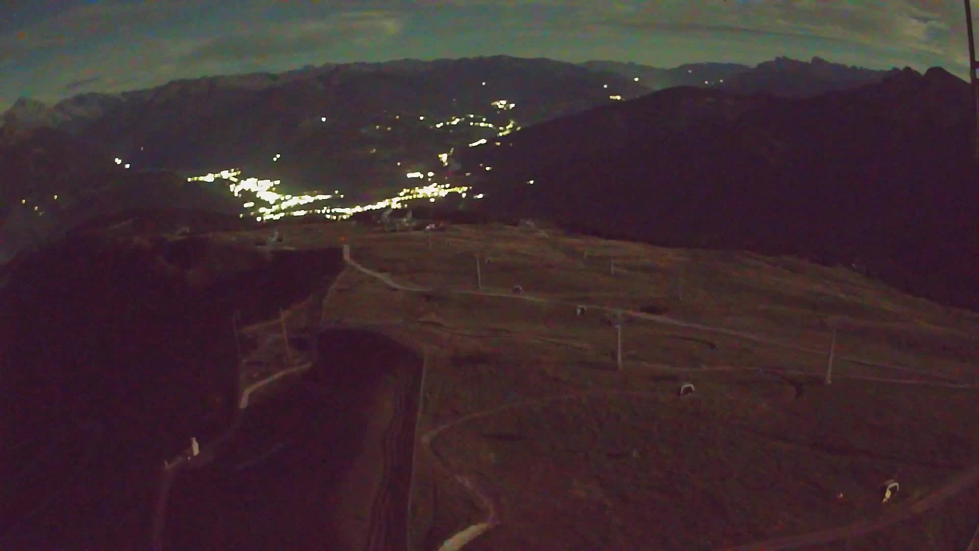 Kronplatz peak | view to Valdaora – Olang