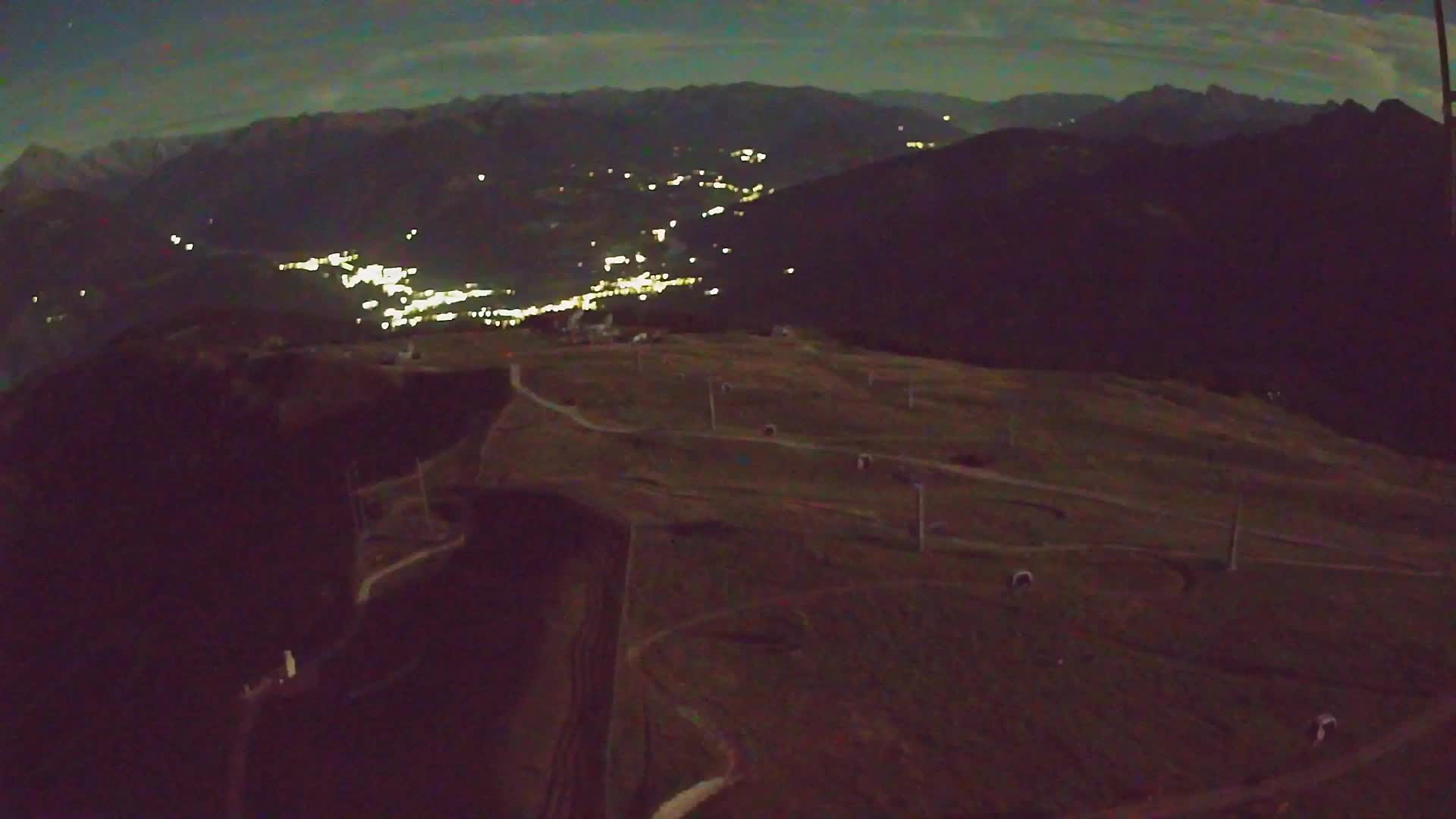 Kronplatz peak | view to Valdaora – Olang