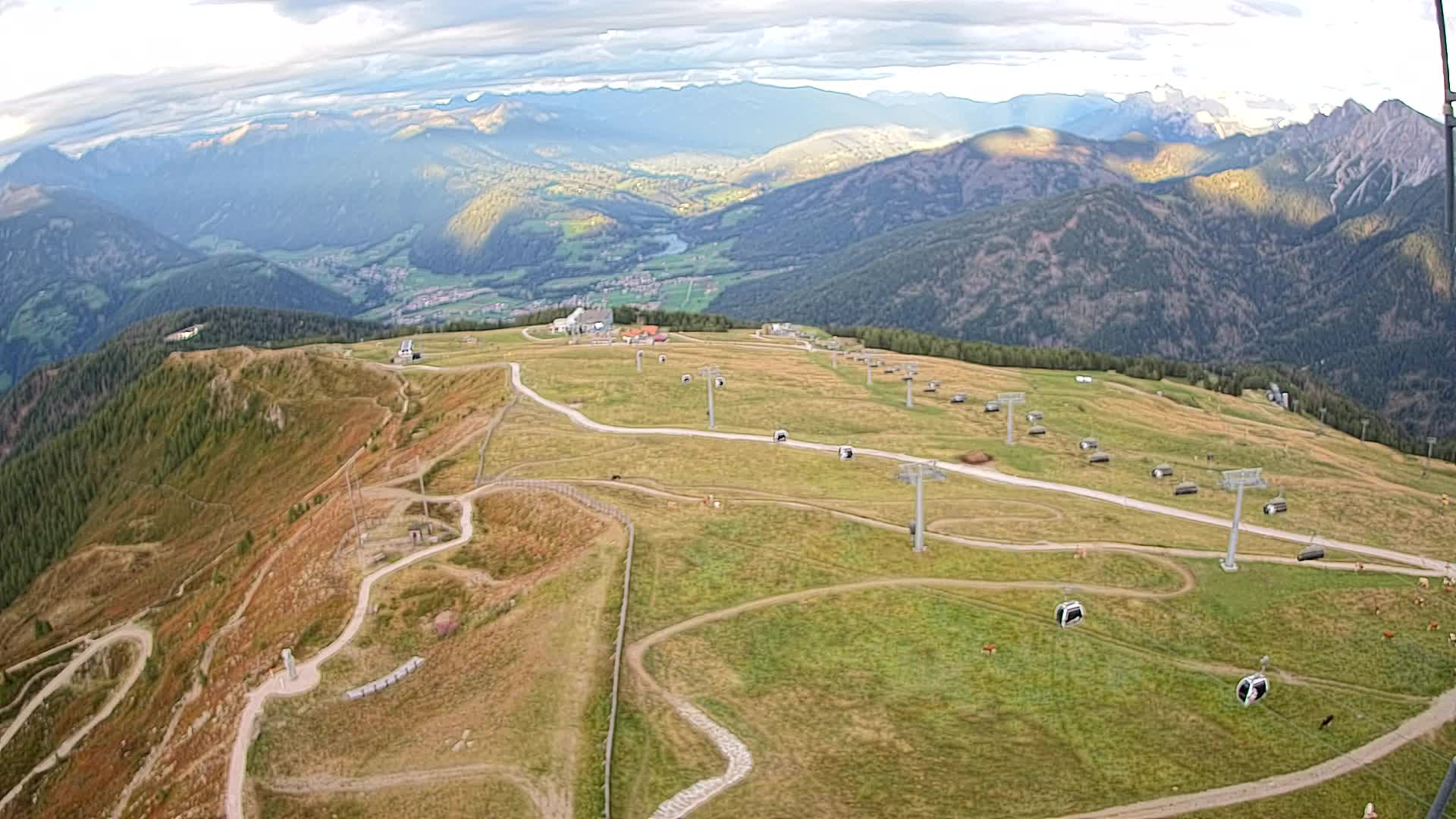 Kronplatz peak | view to Valdaora – Olang