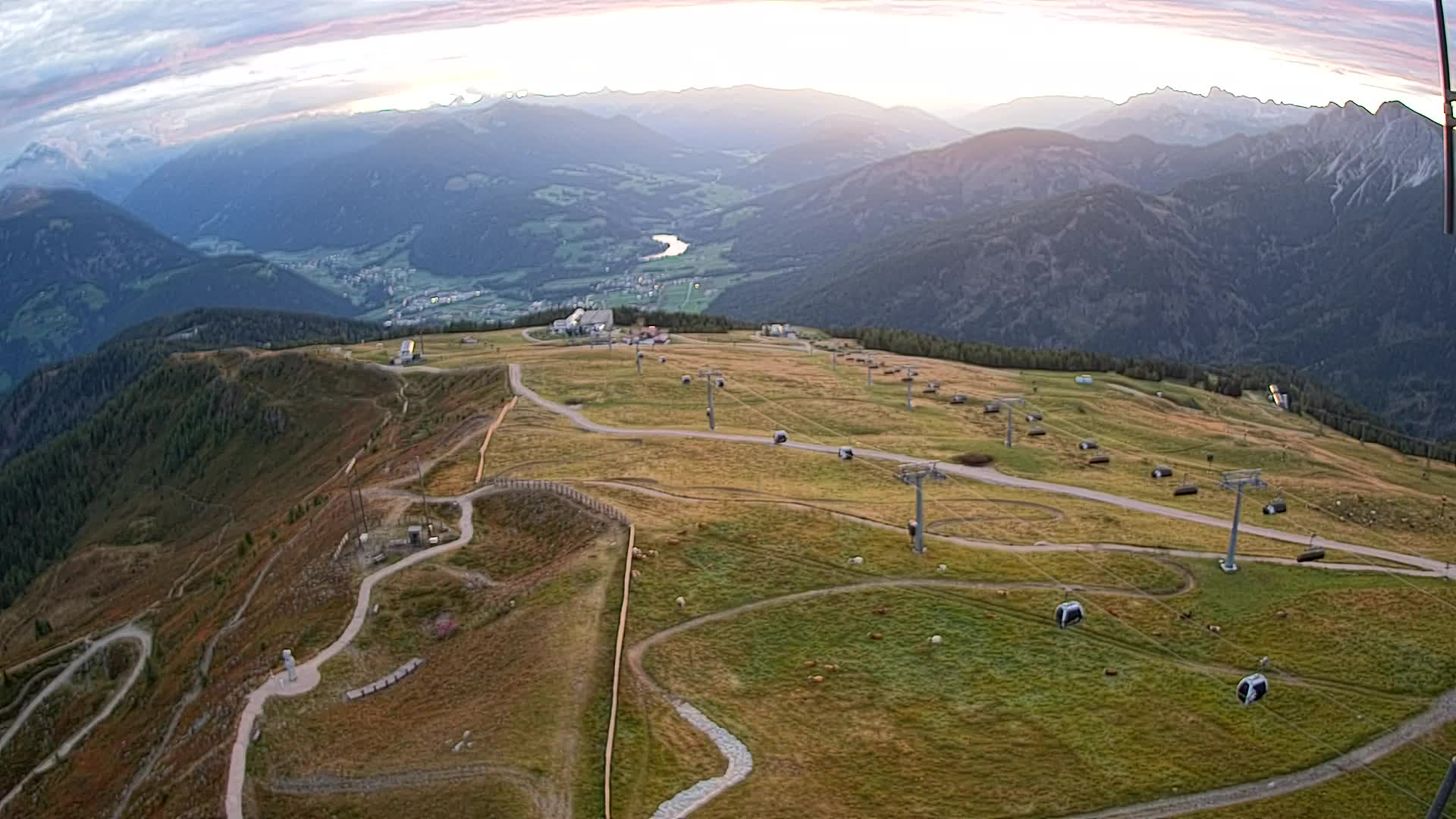 Kronplatz peak | view to Valdaora – Olang