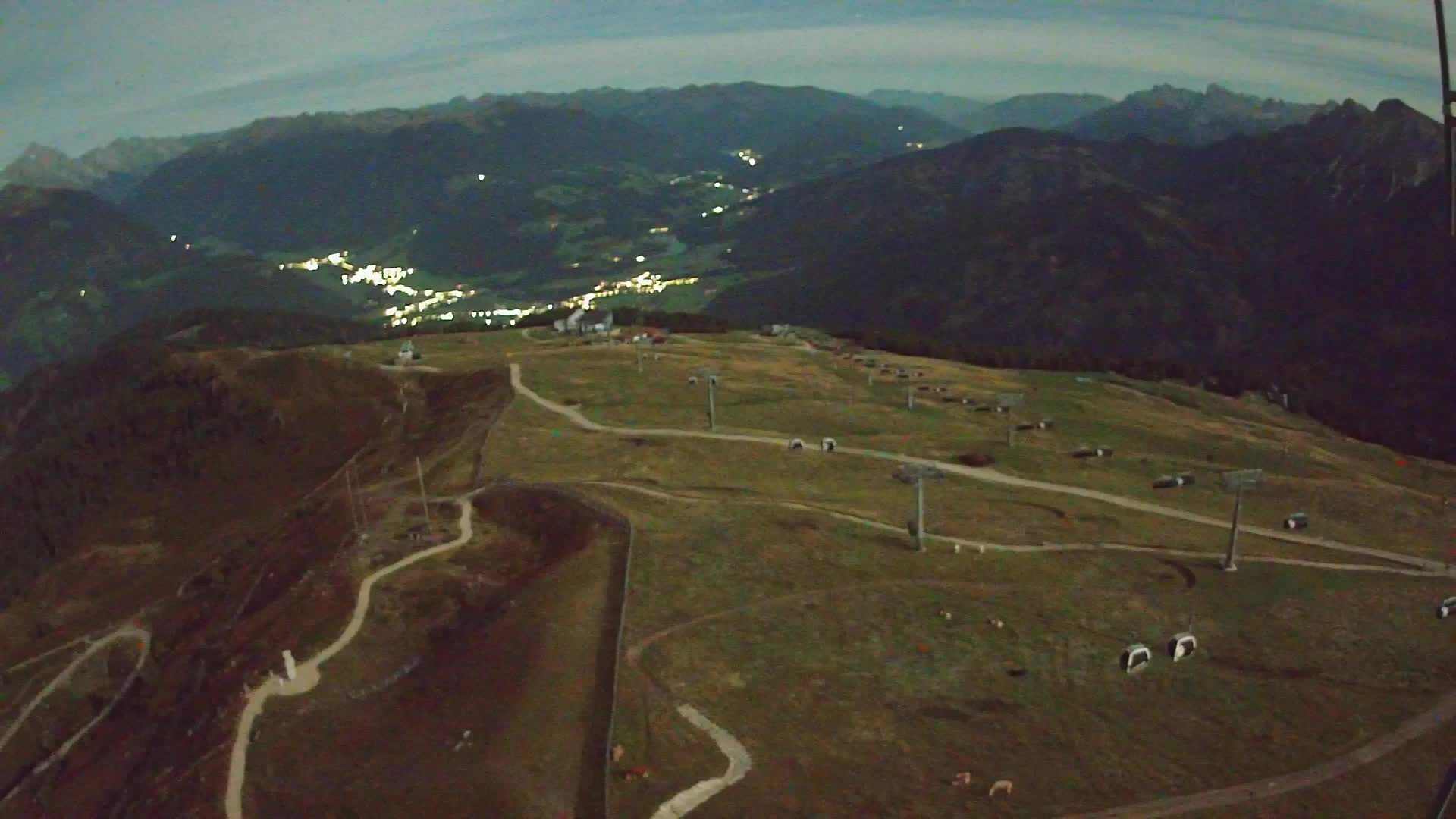 Kronplatz peak | view to Valdaora – Olang