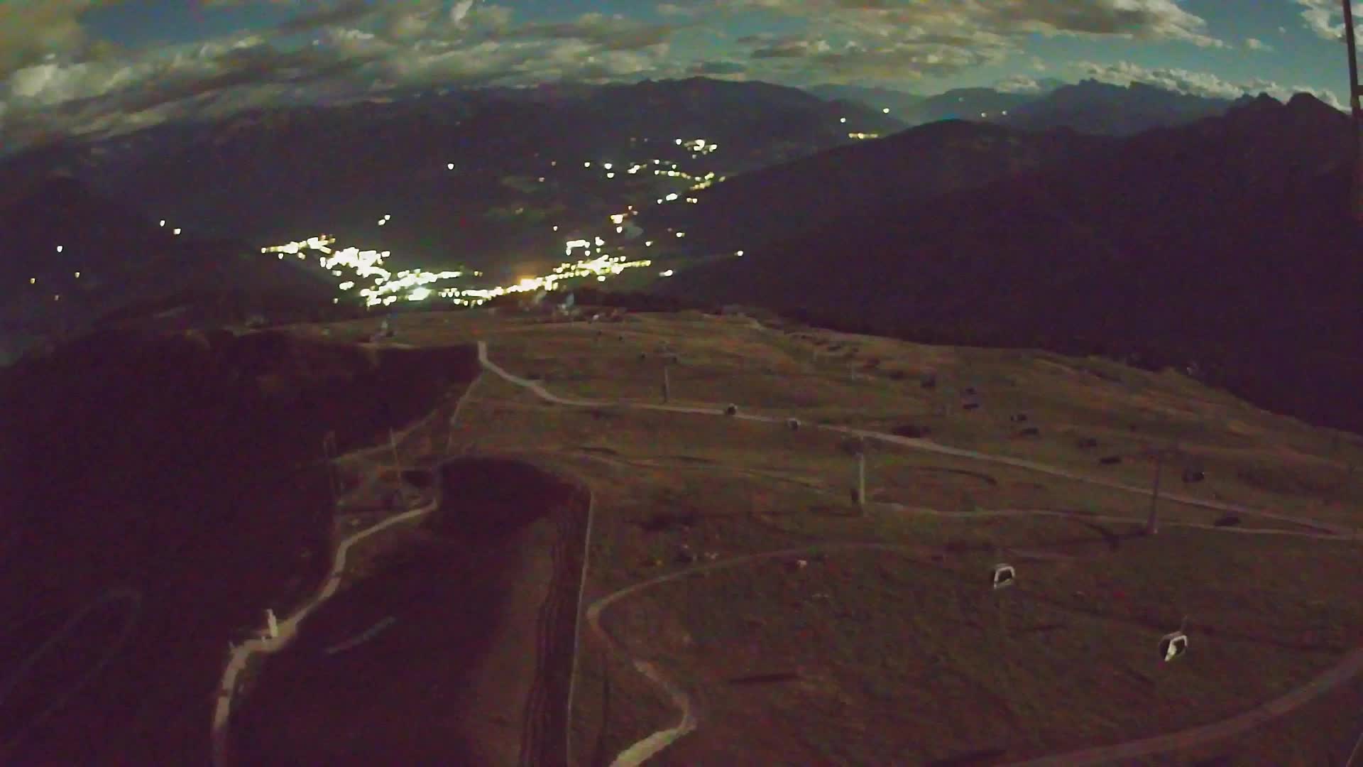 Kronplatz peak | view to Valdaora – Olang