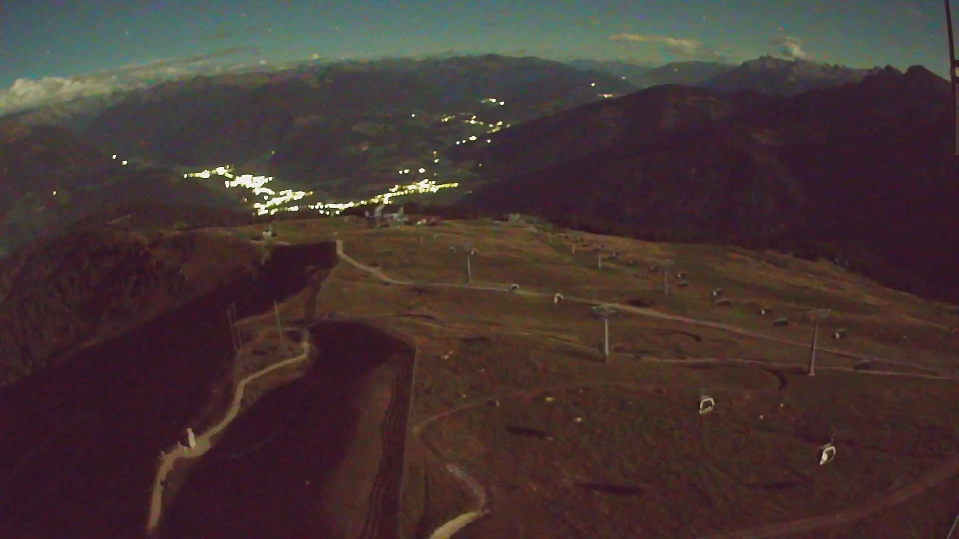 Kronplatz peak | view to Valdaora – Olang