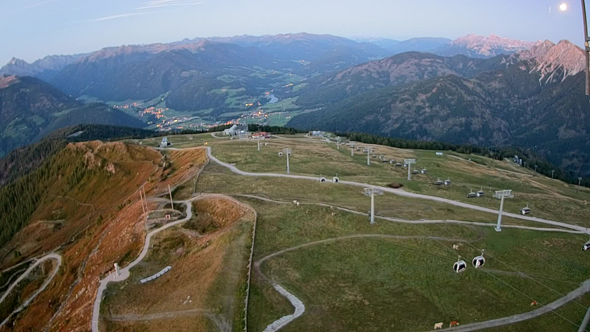 Kronplatz peak | view to Valdaora – Olang
