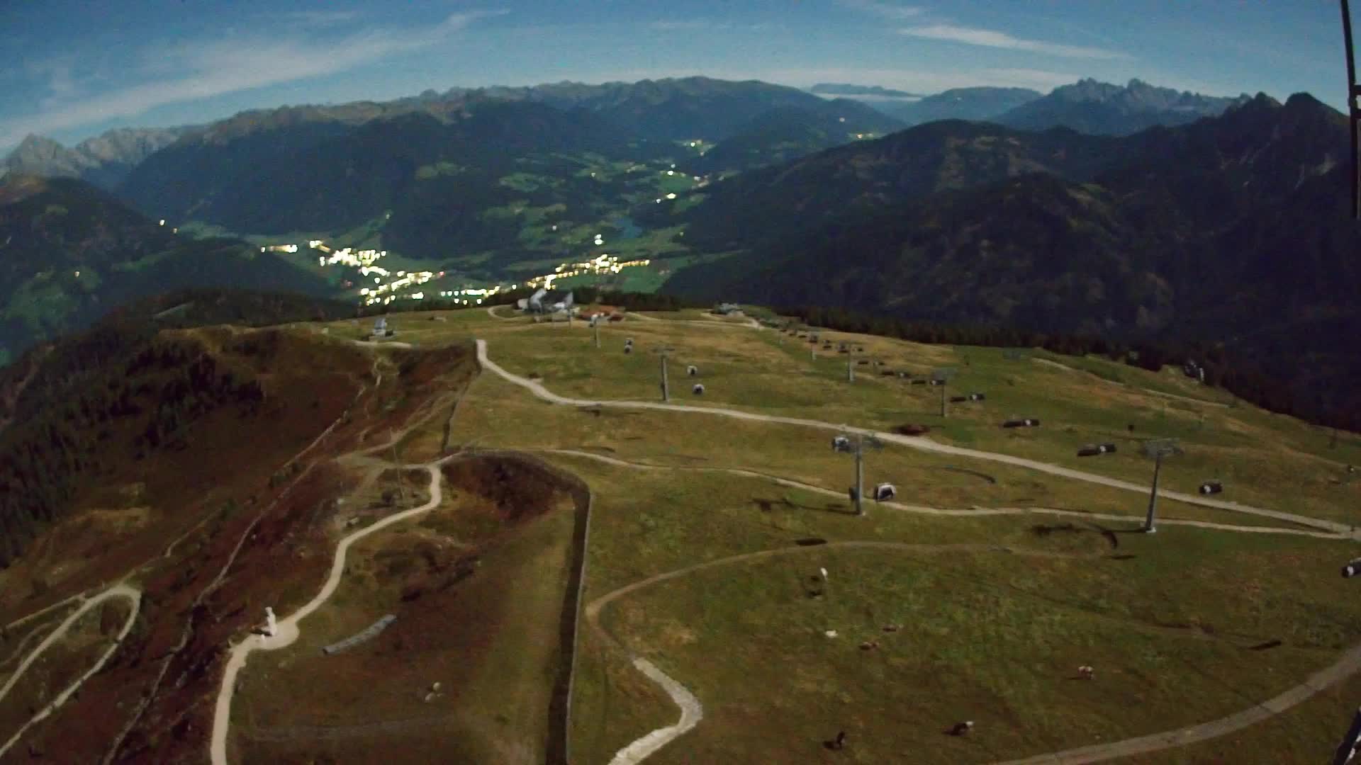 Kronplatz peak | view to Valdaora – Olang