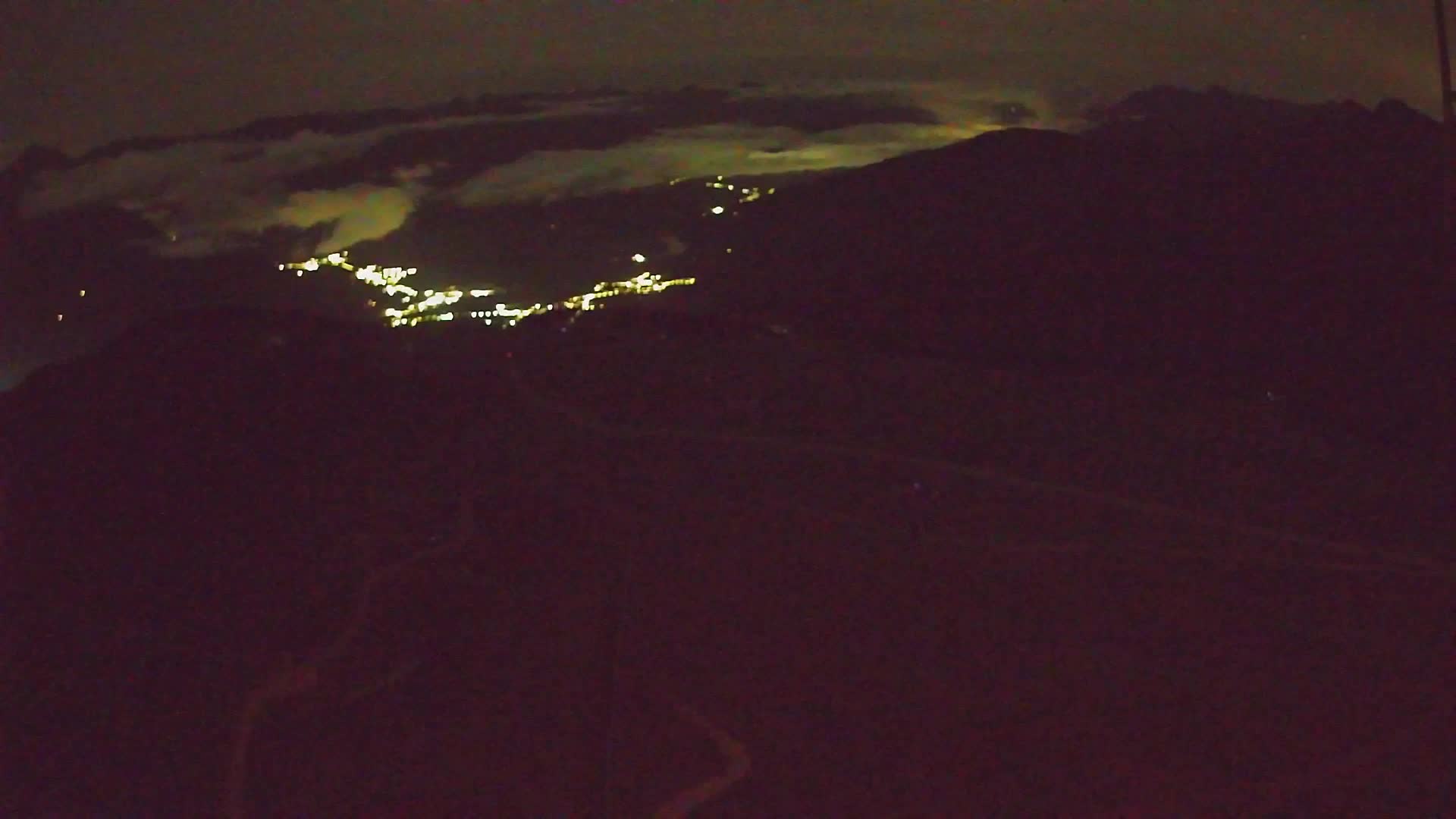 Kronplatz peak | view to Valdaora – Olang