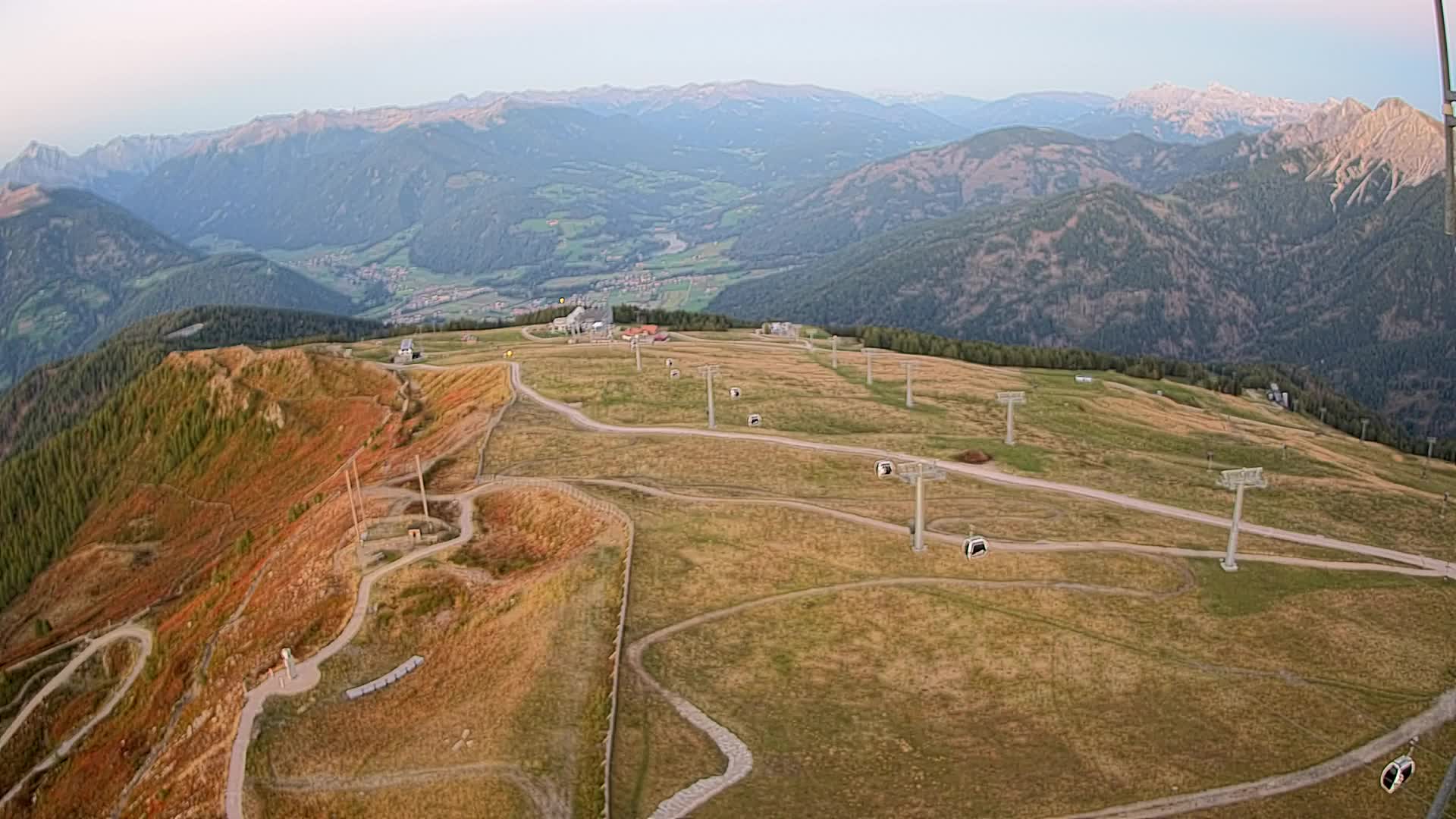 Kronplatz peak | view to Valdaora – Olang