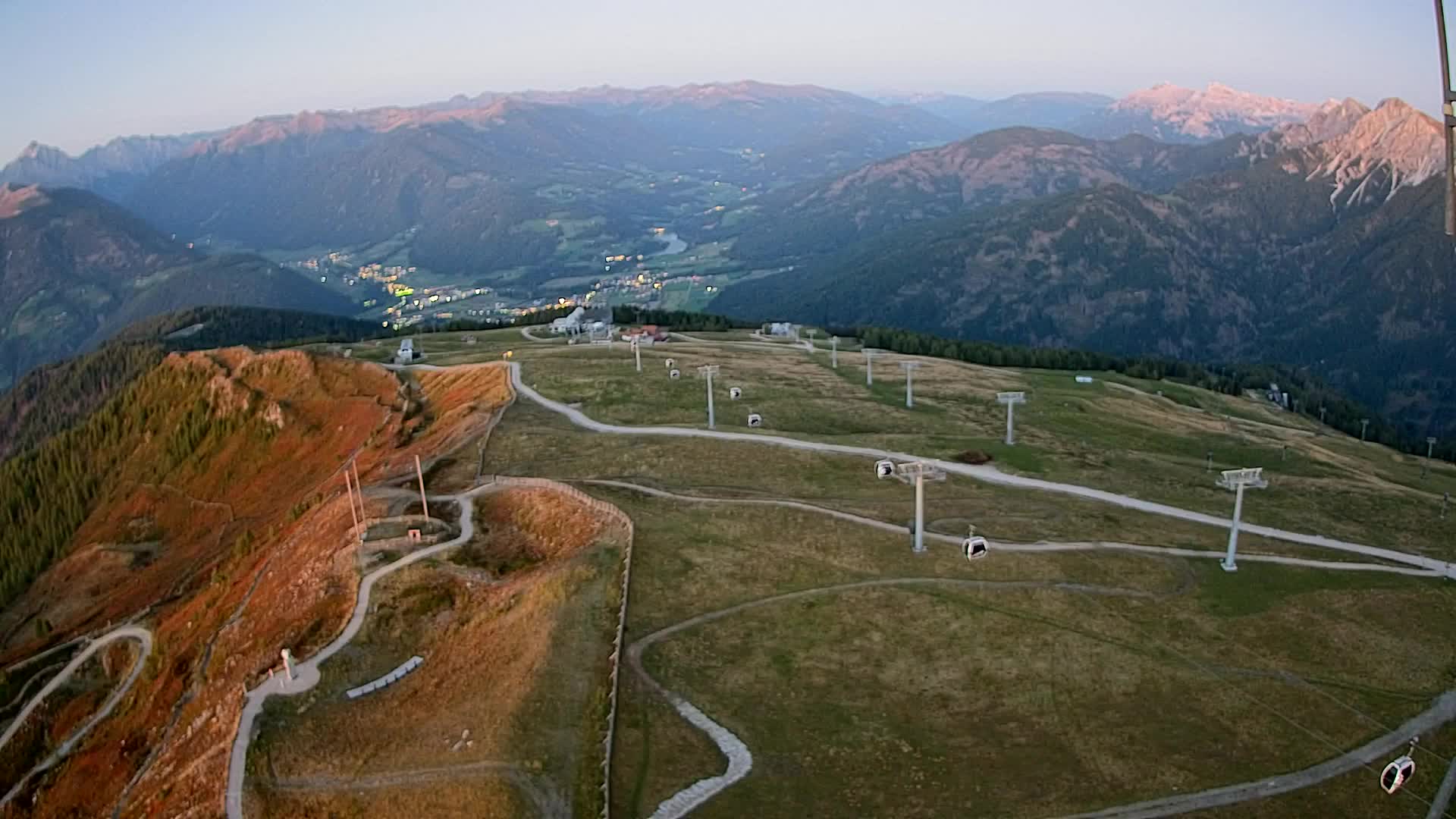 Kronplatz peak | view to Valdaora – Olang