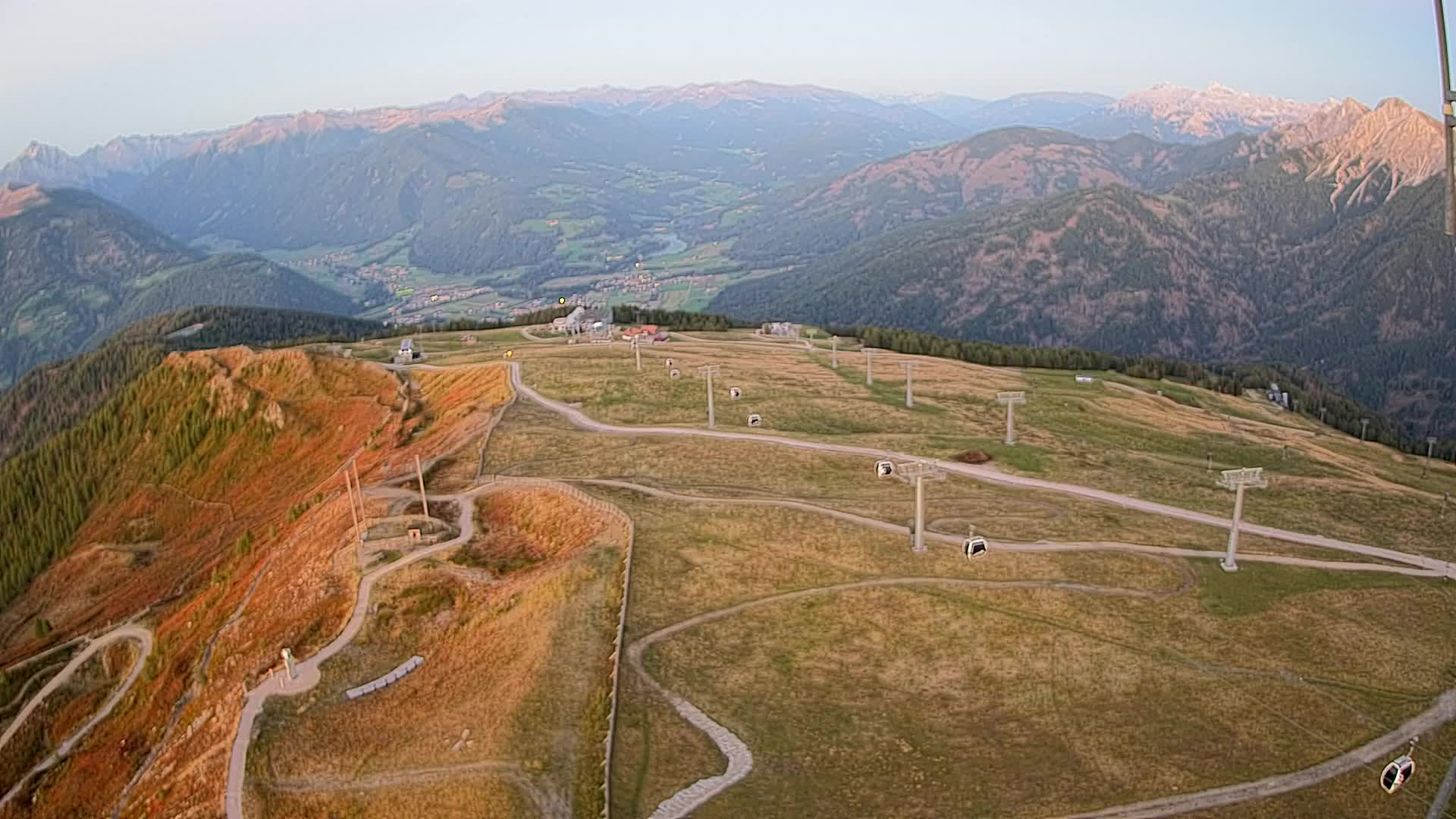 Kronplatz peak | view to Valdaora – Olang