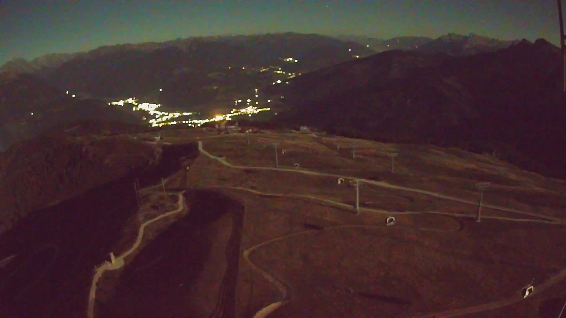 Kronplatz peak | view to Valdaora – Olang
