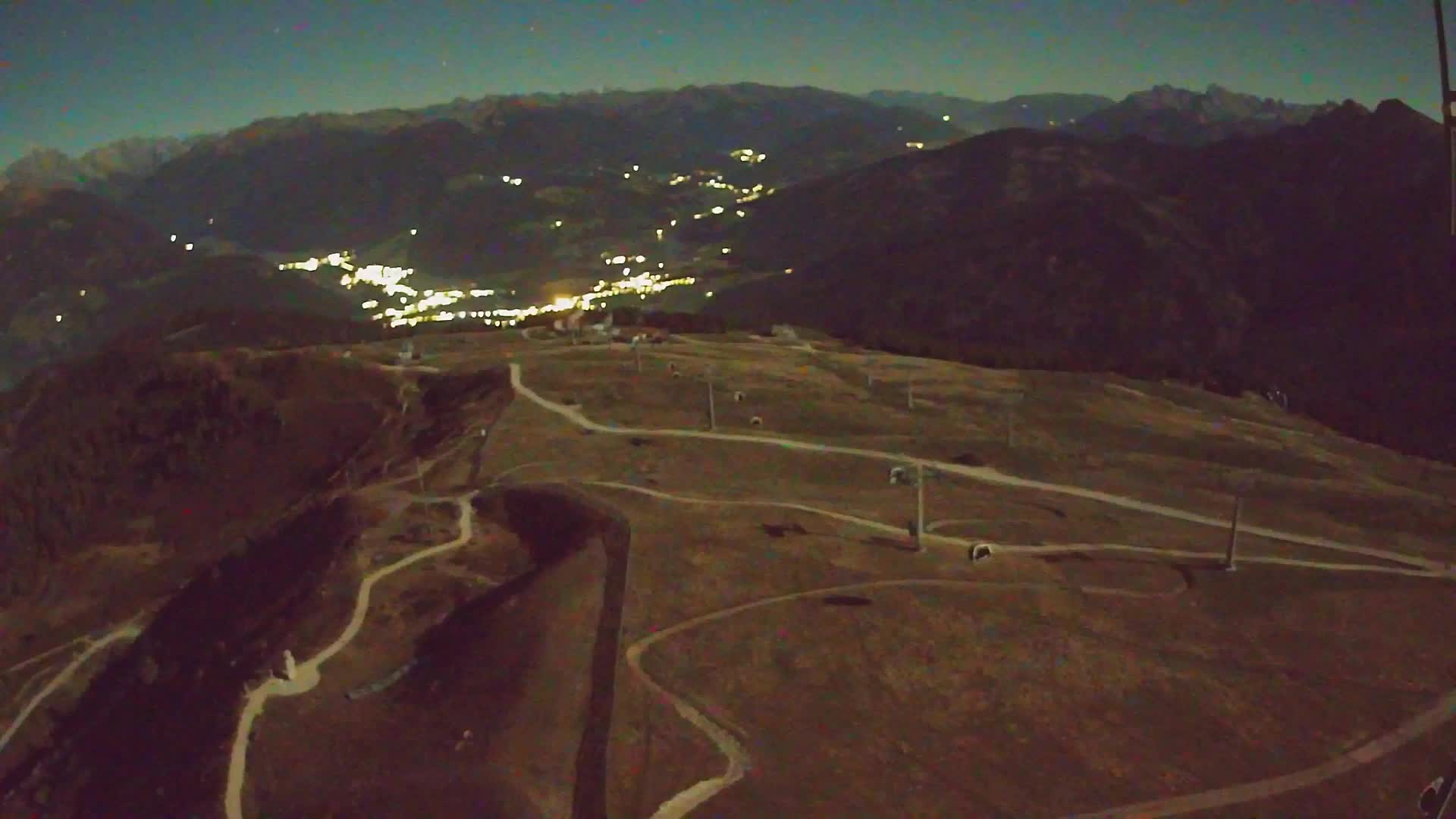 Kronplatz peak | view to Valdaora – Olang