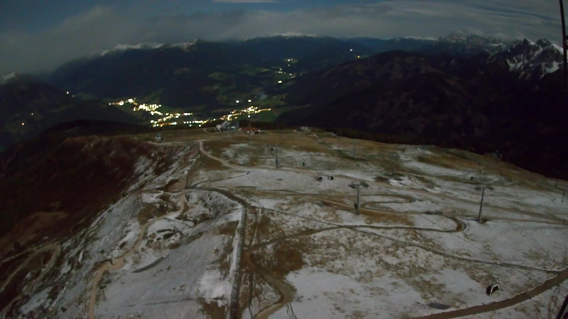 Kronplatz peak | view to Valdaora – Olang