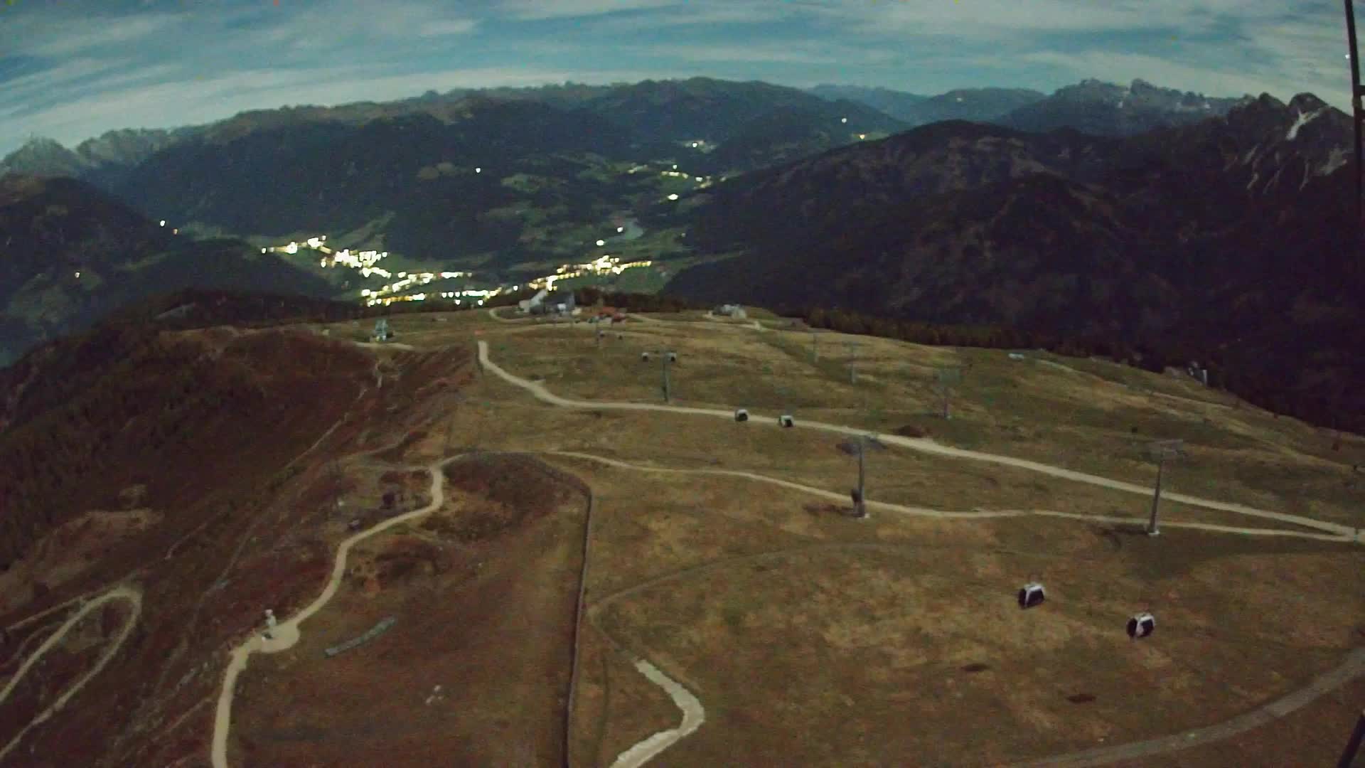Kronplatz peak | view to Valdaora – Olang