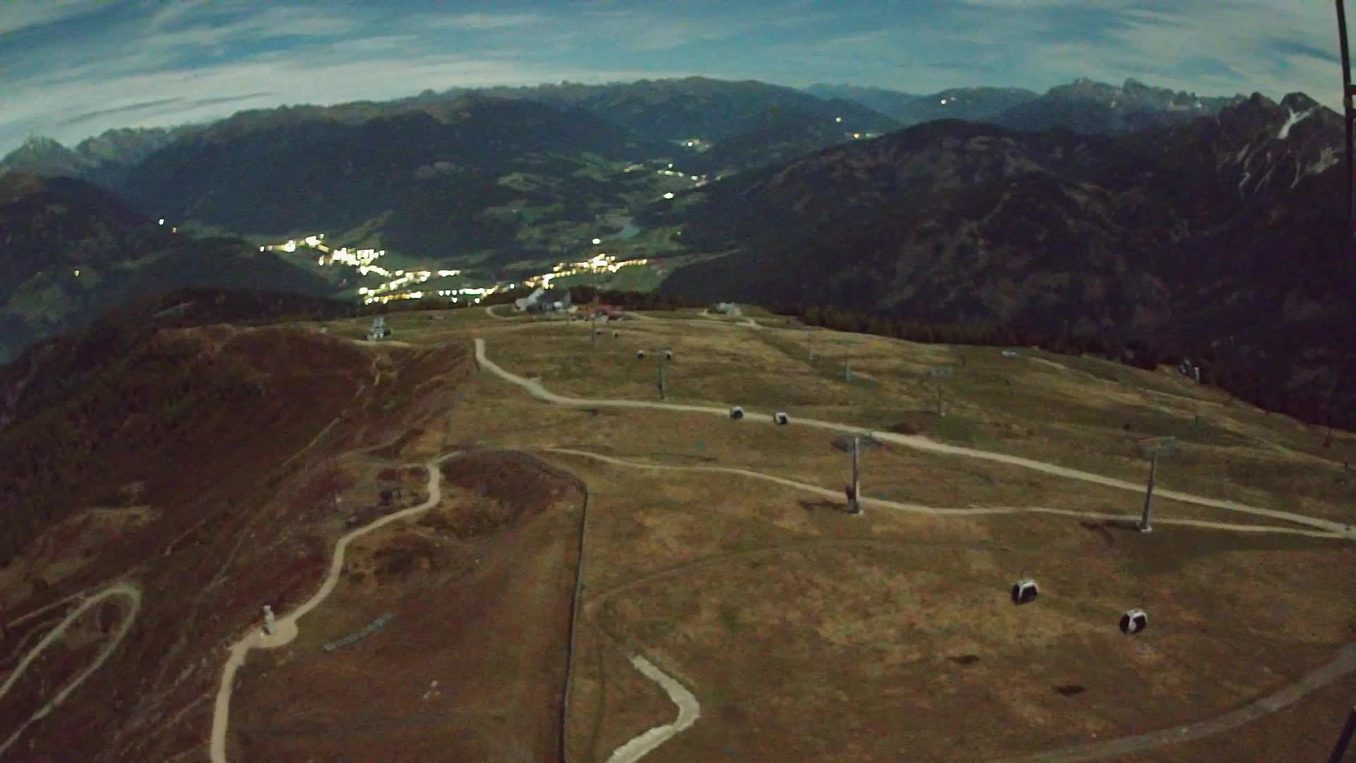 Kronplatz peak | view to Valdaora – Olang