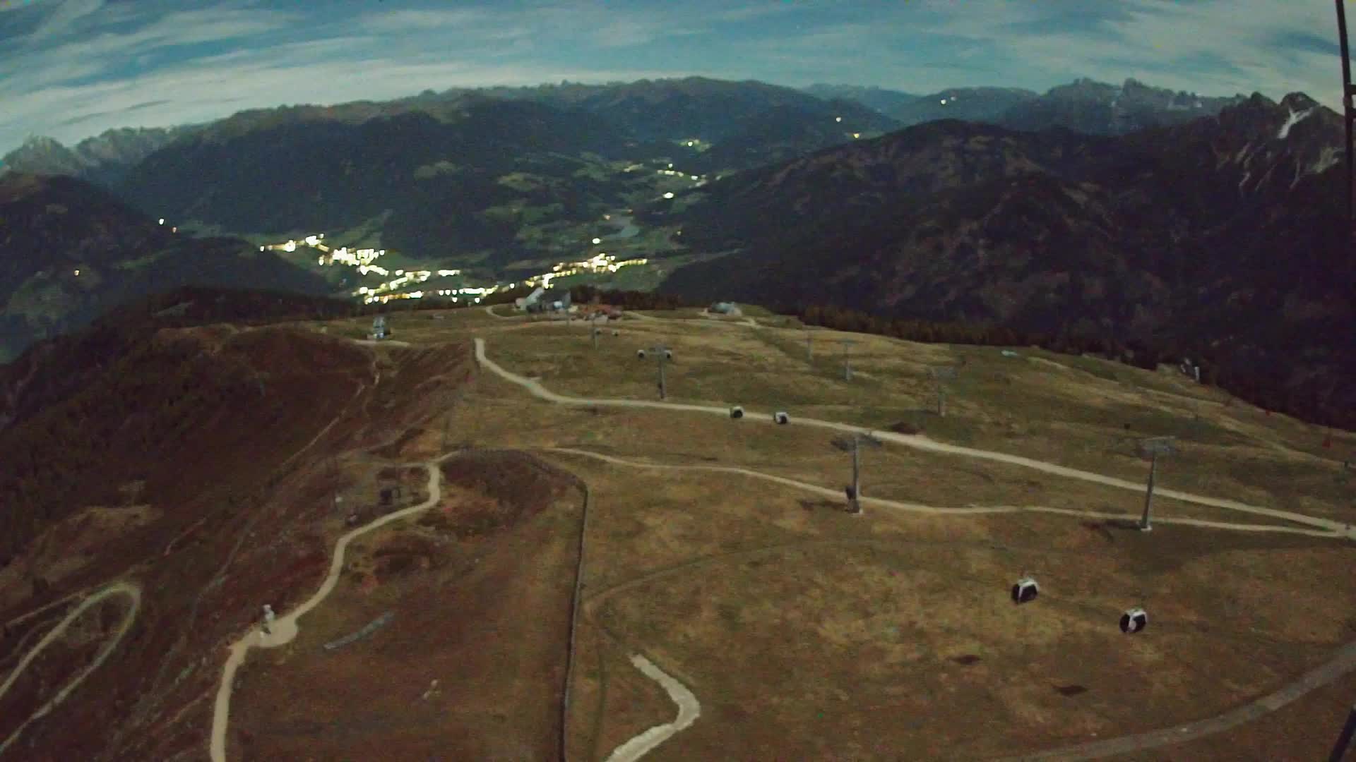Kronplatz peak | view to Valdaora – Olang