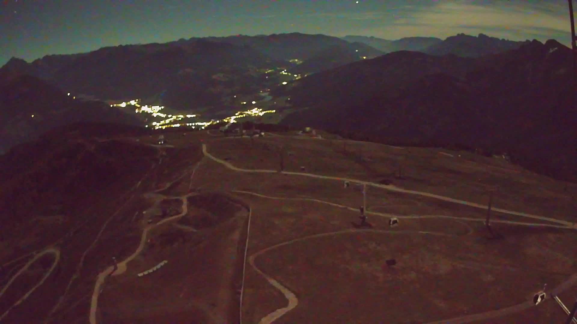 Kronplatz peak | view to Valdaora – Olang