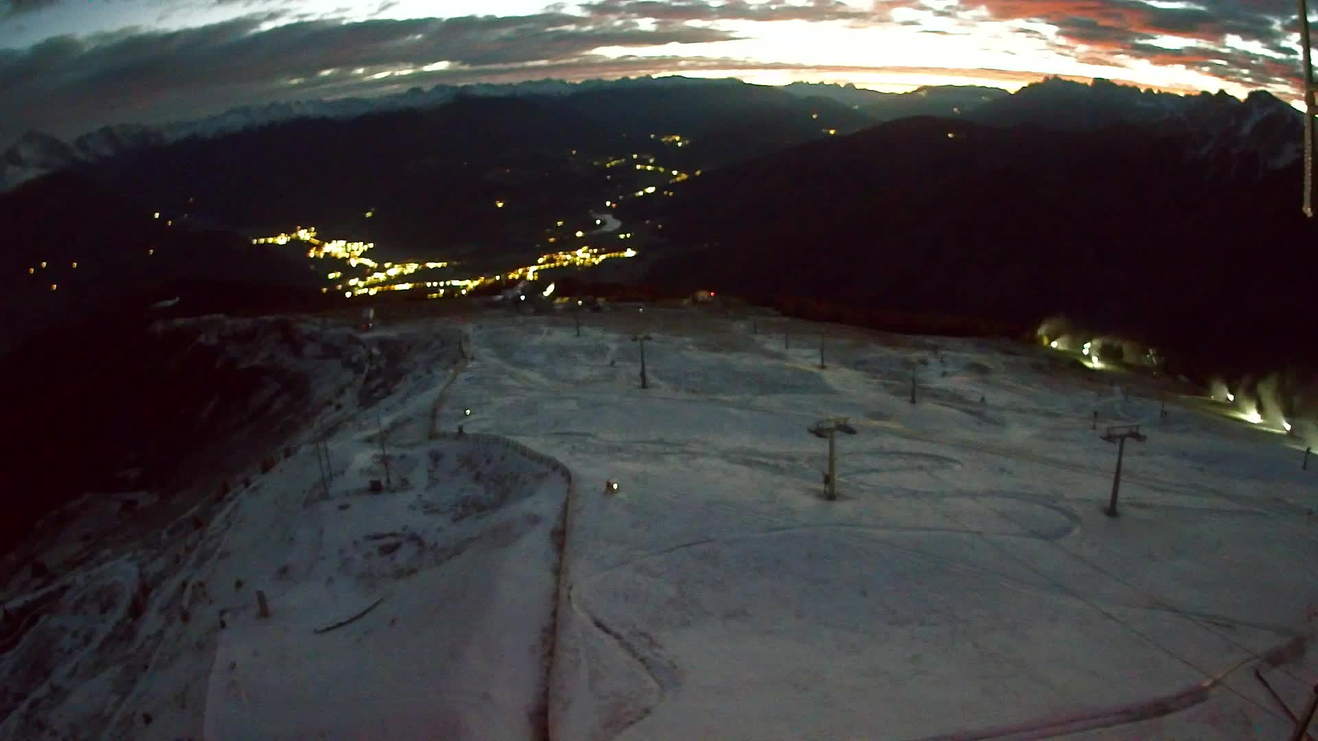 Kronplatz peak | view to Valdaora – Olang