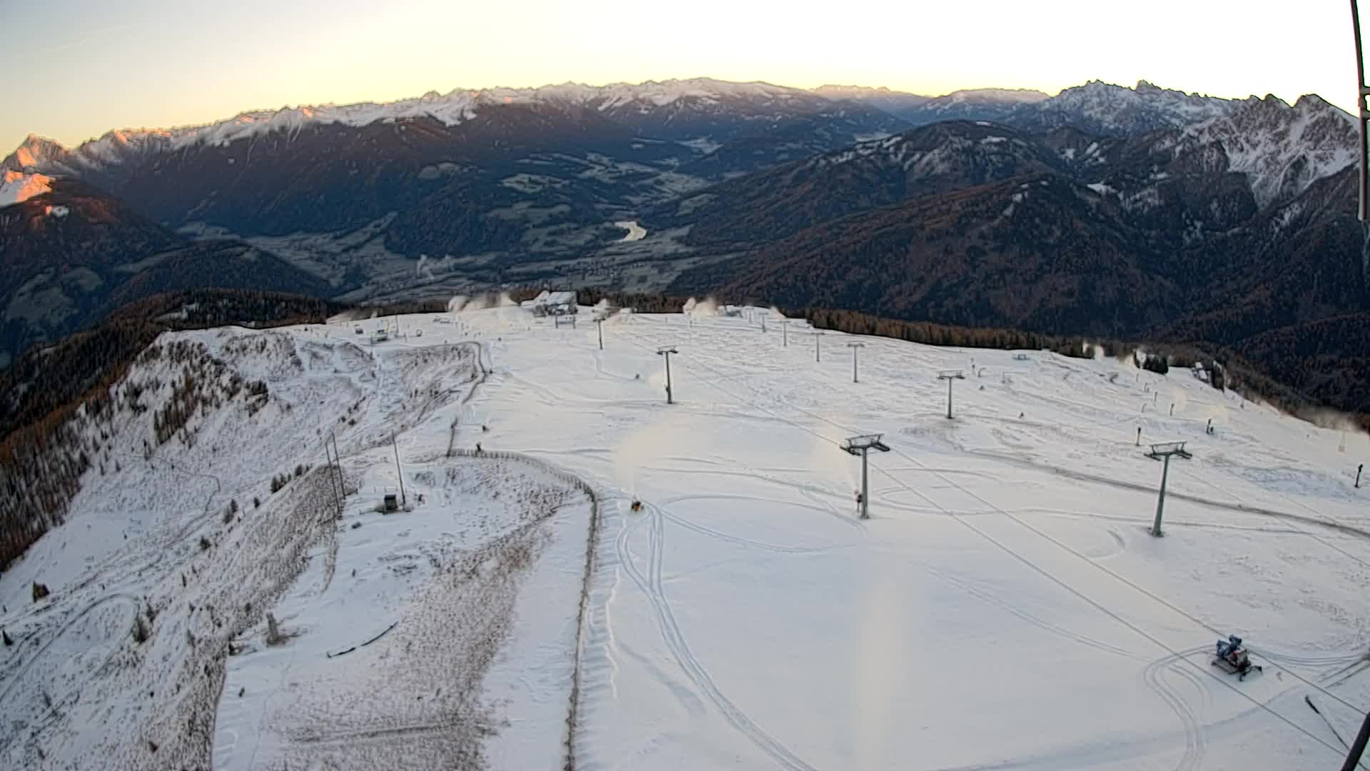 Kronplatz peak | view to Valdaora – Olang