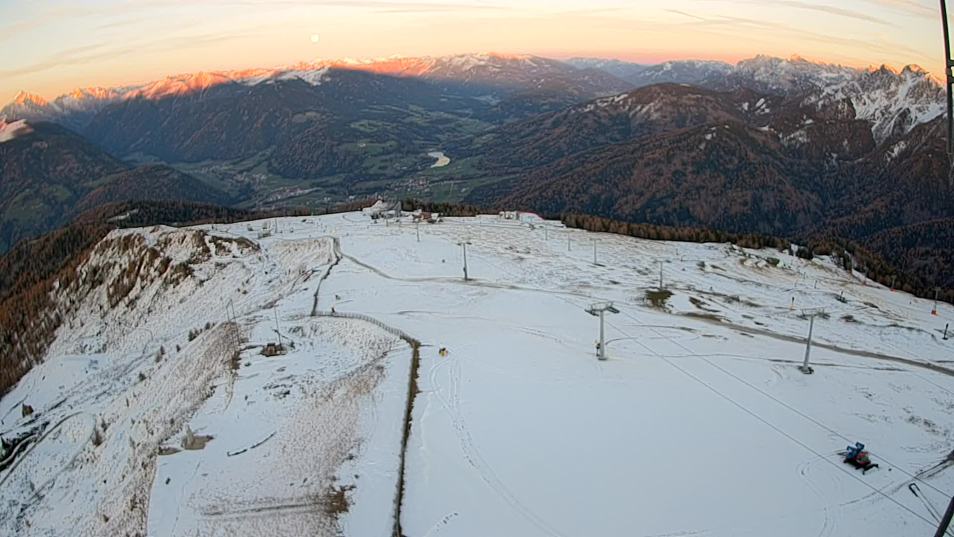 Kronplatz peak | view to Valdaora – Olang