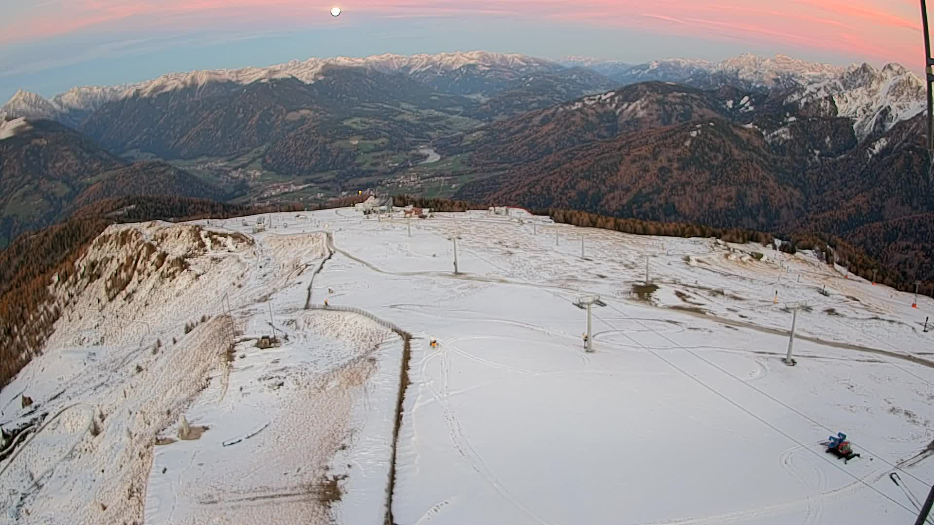 Kronplatz peak | view to Valdaora – Olang
